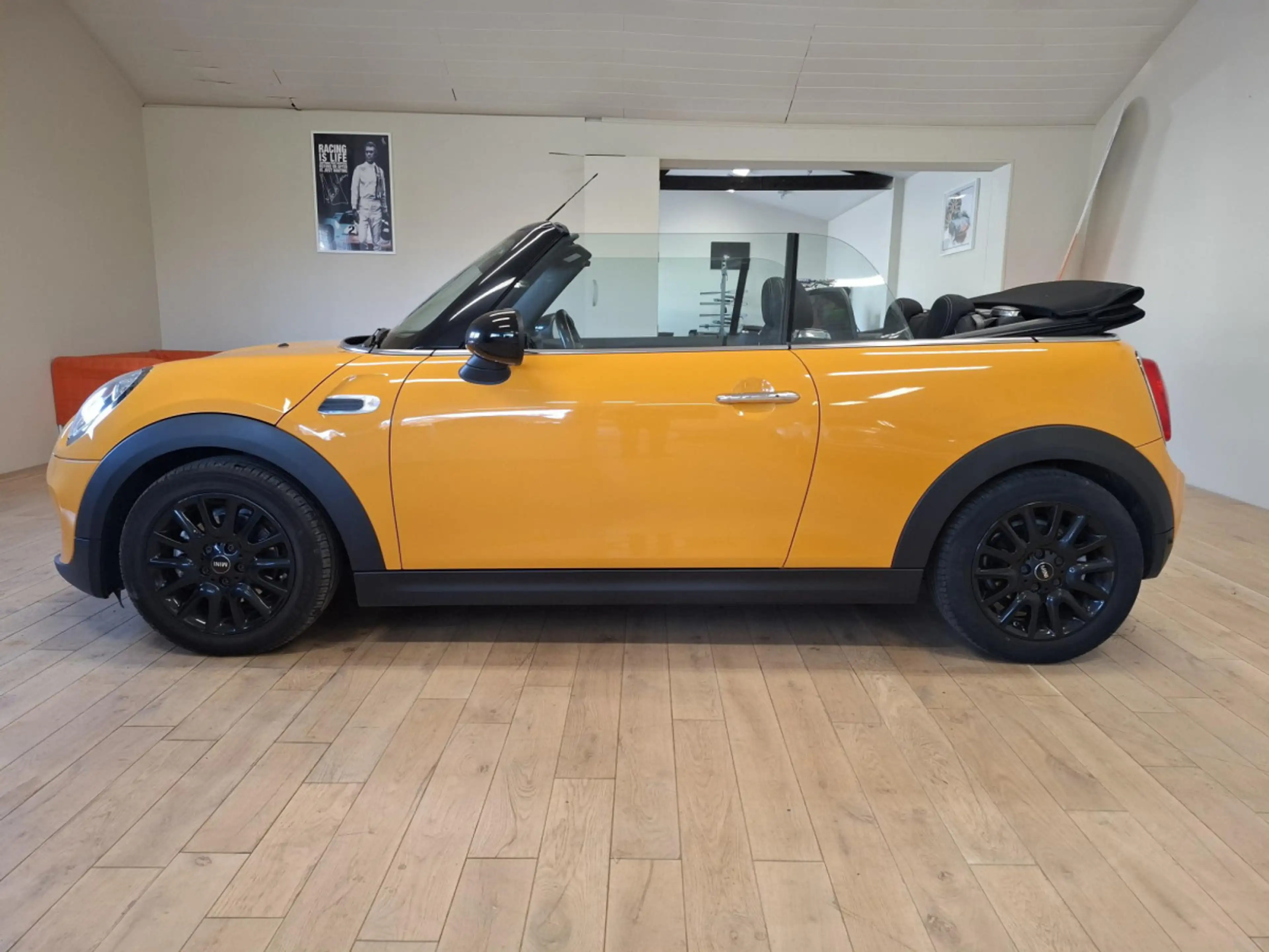 MINI Cooper Cabrio 1.5d 115 — photo 6