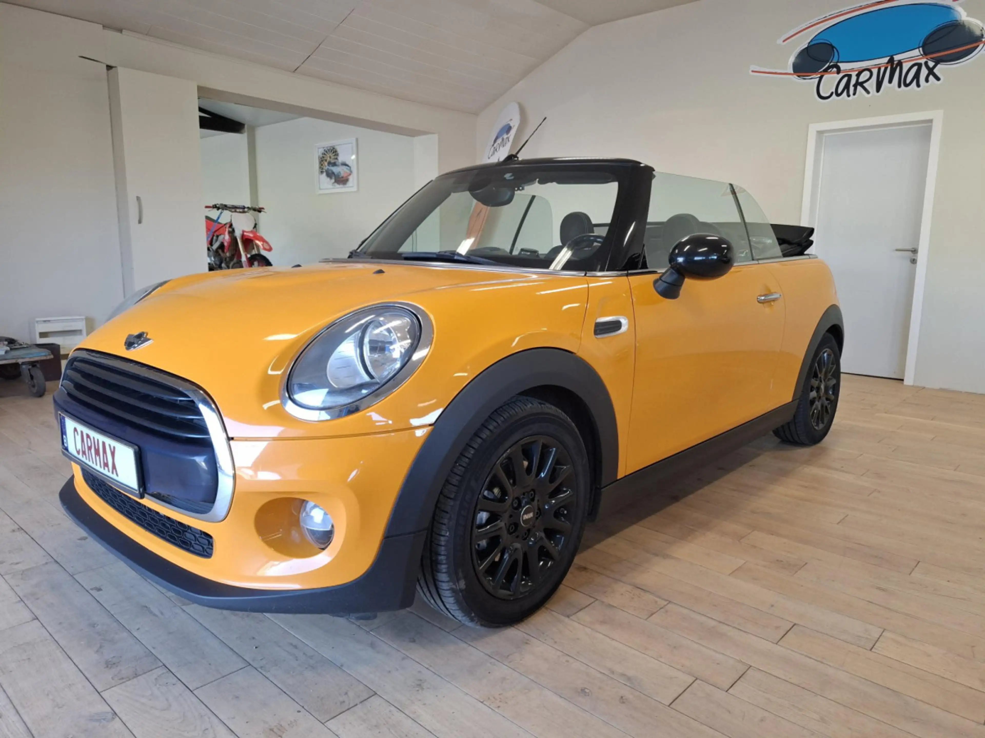 MINI Cooper Cabrio 1.5d 115 — photo 7