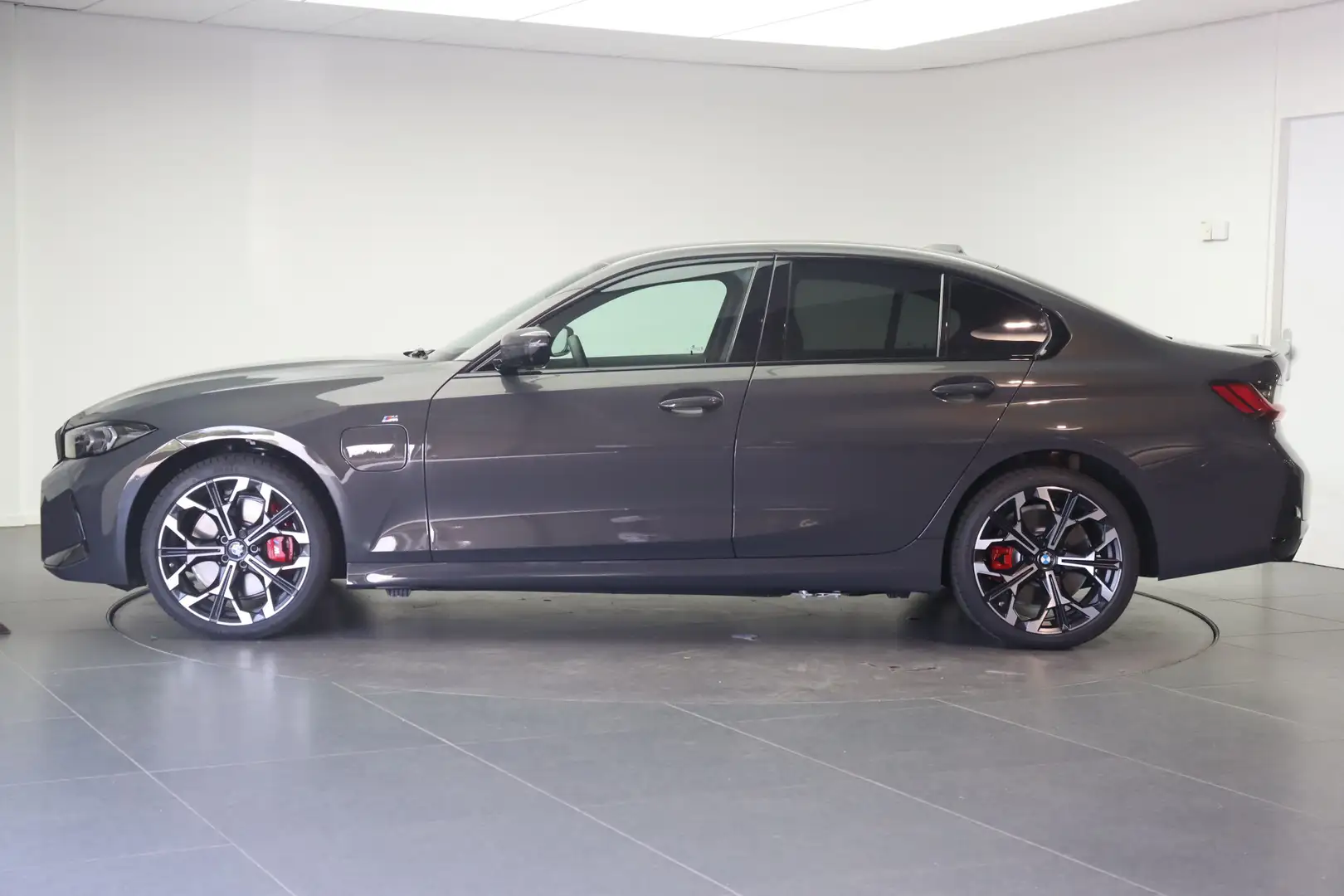 BMW 330 3 Serie 330e High Executive M Sport Automaat  Spor Grigio - 2