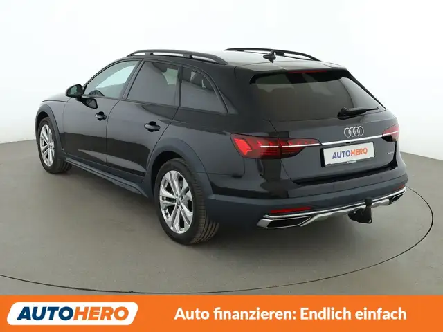Audi A4 view 4