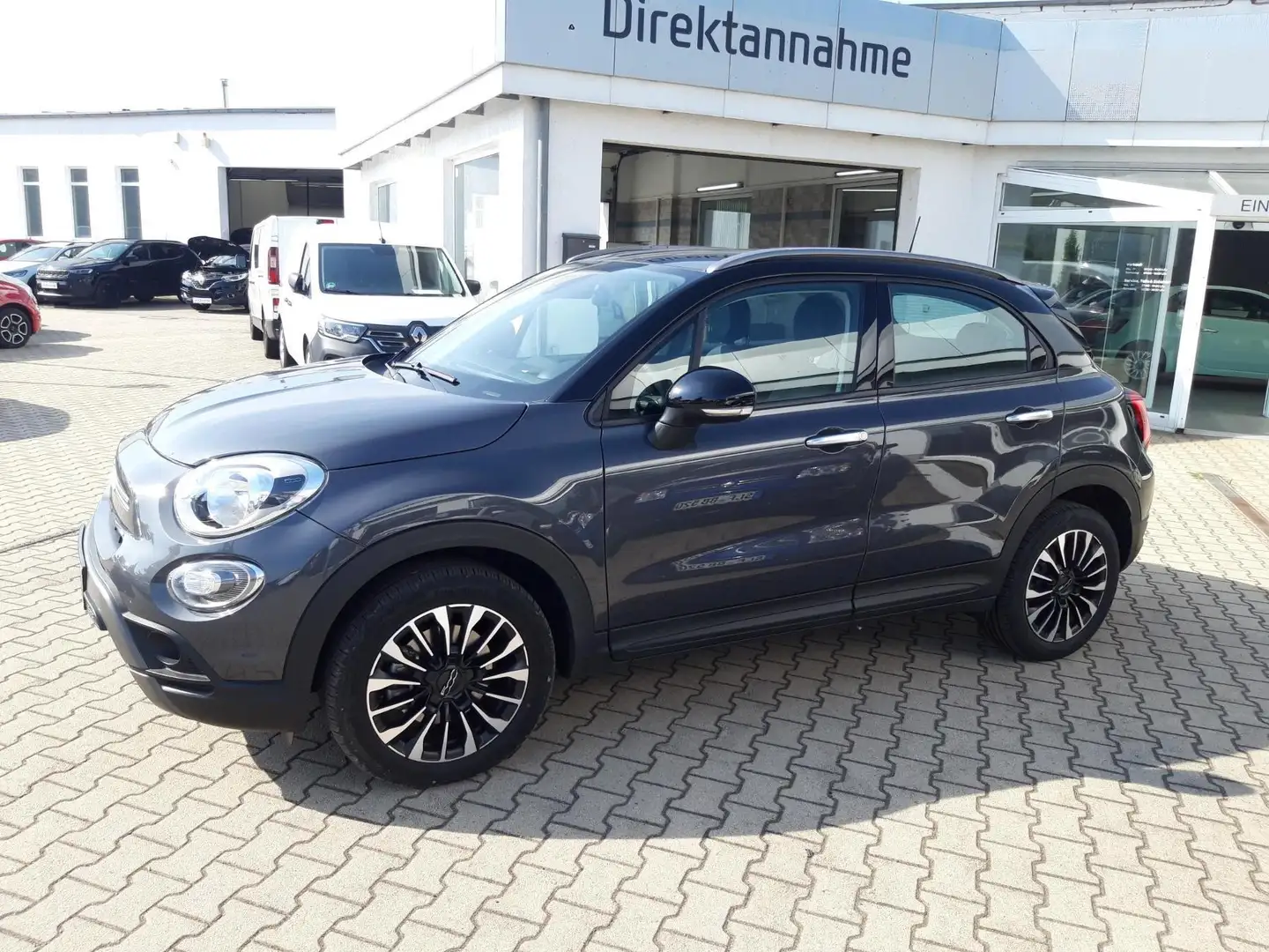 Fiat 500X Cross 1.5 GSE Automatik Klimaautomatik Grau - 1