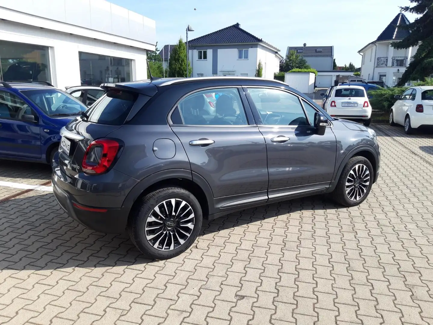 Fiat 500X Cross 1.5 GSE Automatik Klimaautomatik Grau - 2