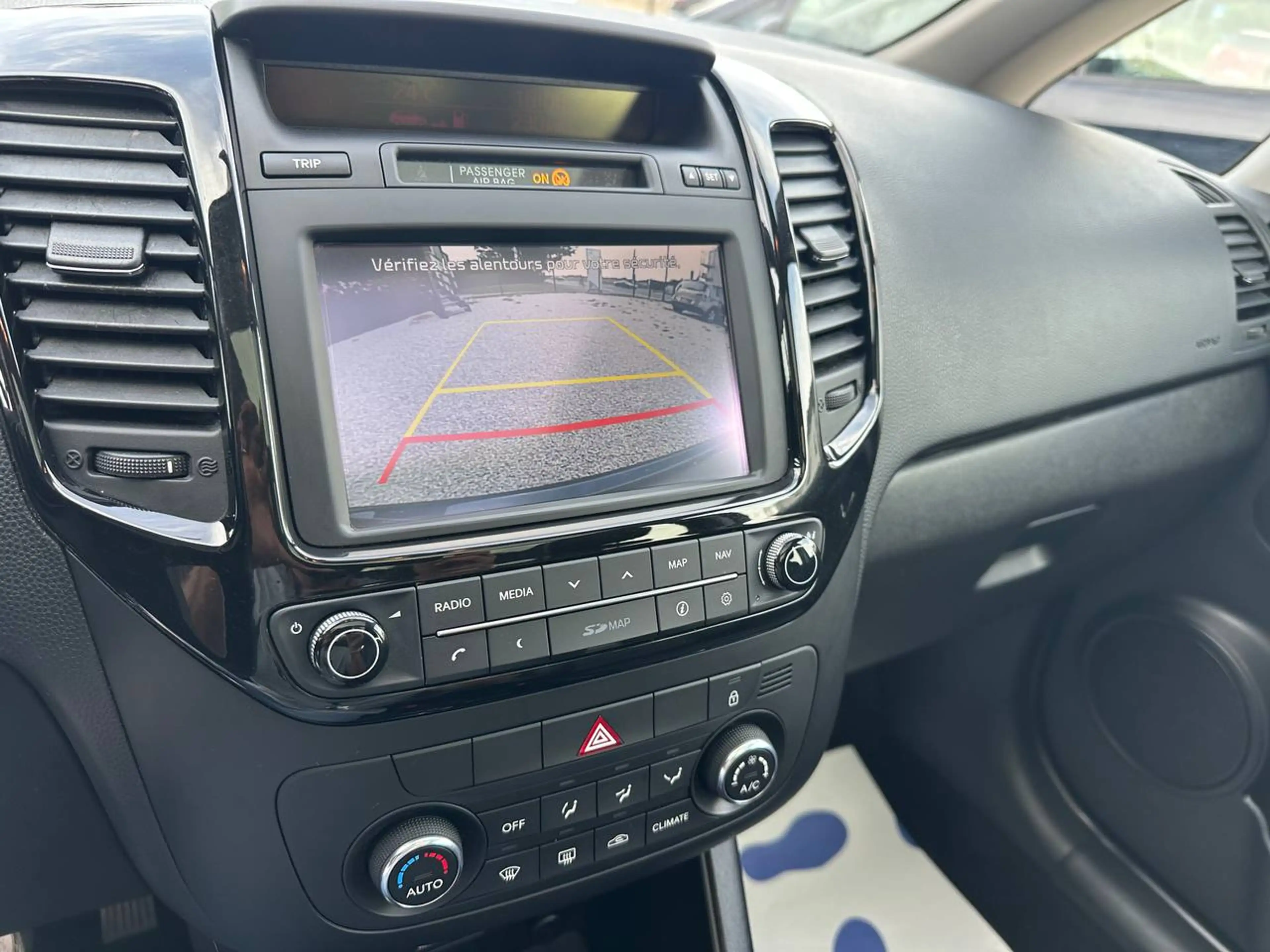 Kia Venga Venga 1.4i * TOIT PANORAMIQUE OUVRANT ! * — photo 14