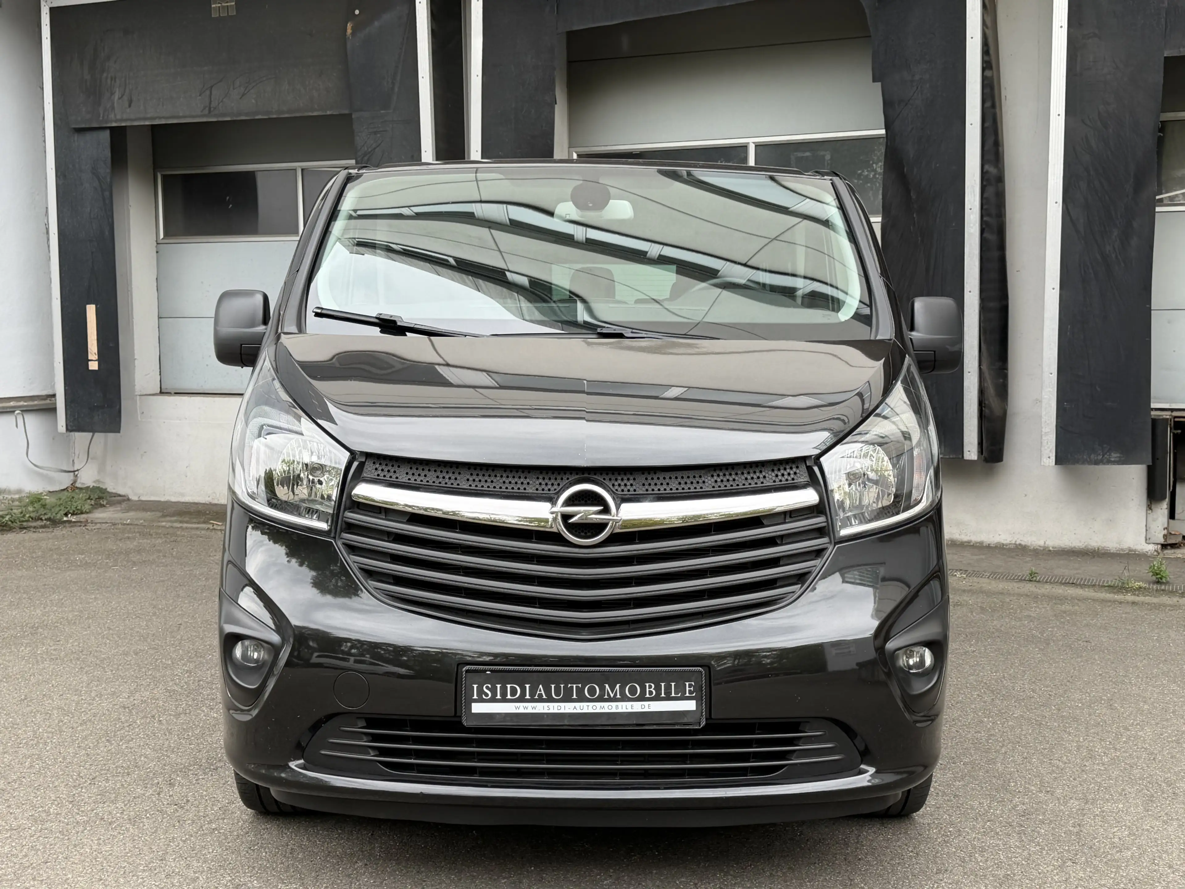 Opel Vivaro Combi L1H1 8-Sitzer Tempomat Kamera AHK — photo 10