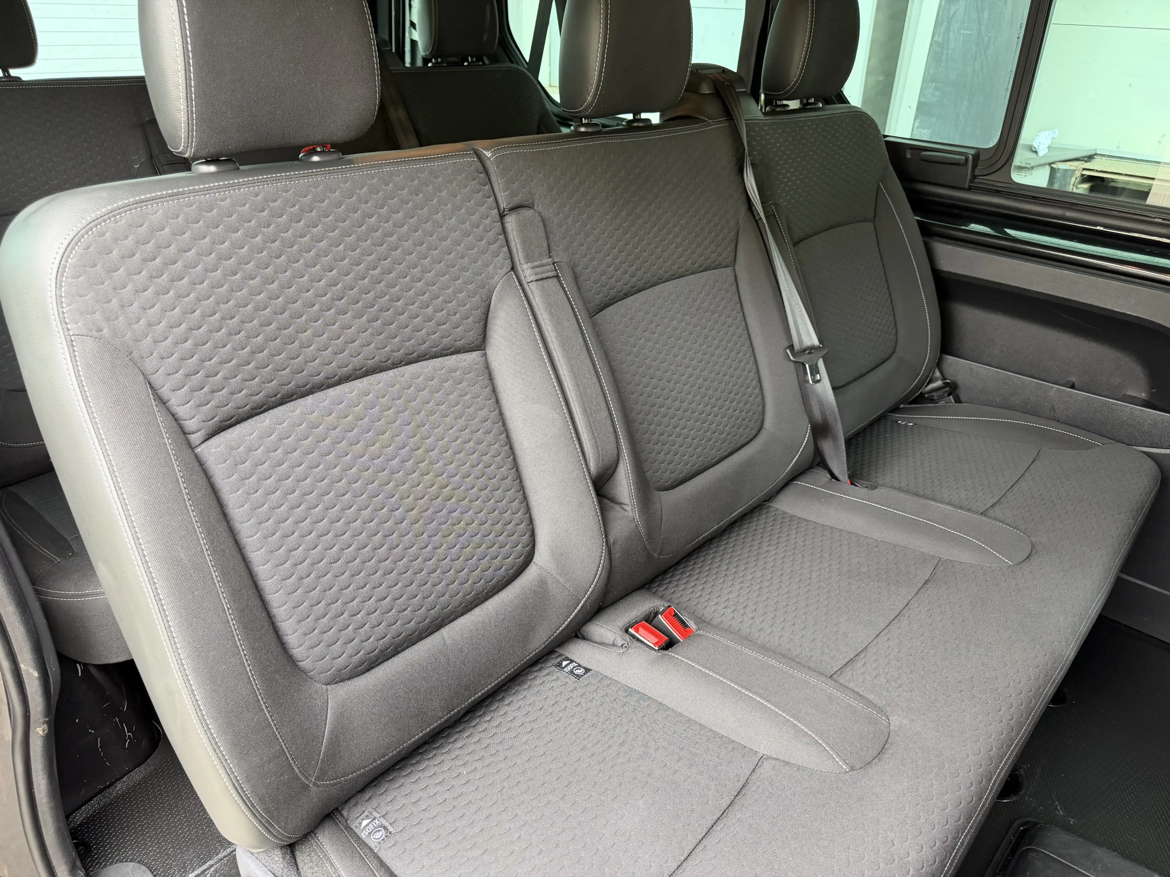 Opel Vivaro Combi L1H1 8-Sitzer Tempomat Kamera AHK — photo 14