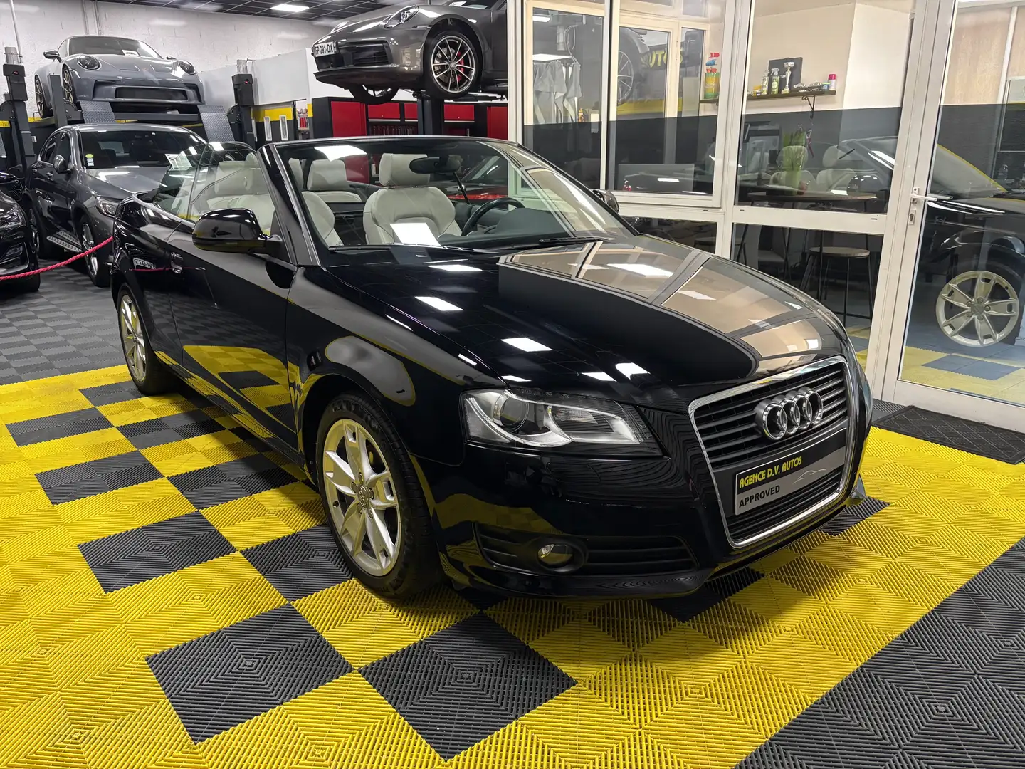 Audi A3 A3 Cabriolet 1.8 TFSI 160 Ambition Noir - 1