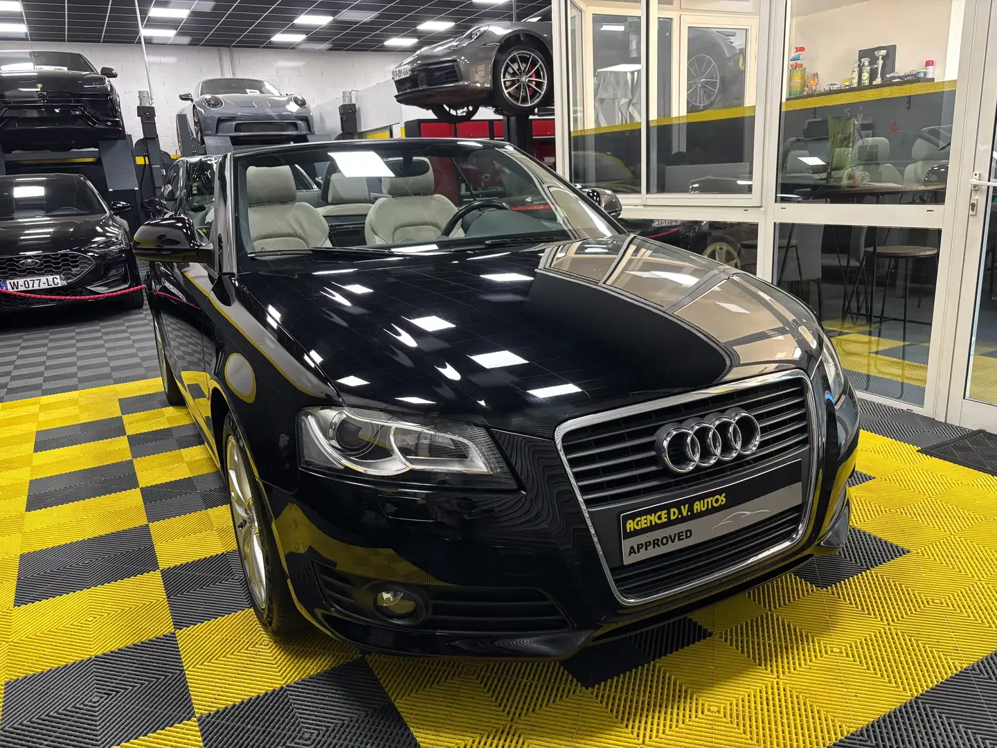 Audi A3 A3 Cabriolet 1.8 TFSI 160 Ambition Noir - 2