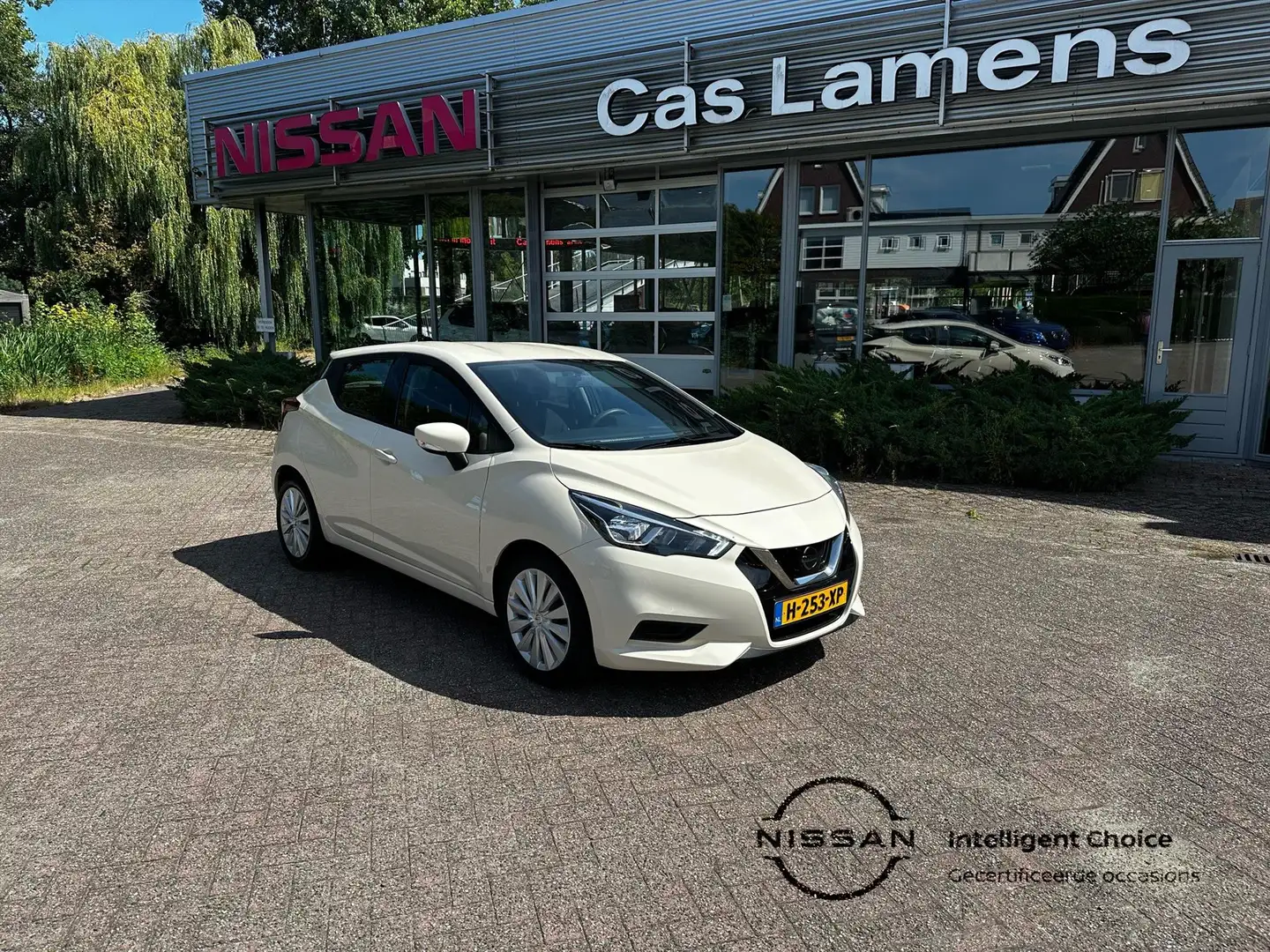 Nissan Micra 1.0 IG-T 100pk Acenta Beige - 1
