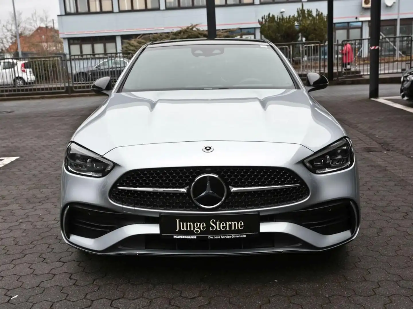 Mercedes-Benz C 300 e AMG Night Panorama Distronic Memory Kame Silber - 2