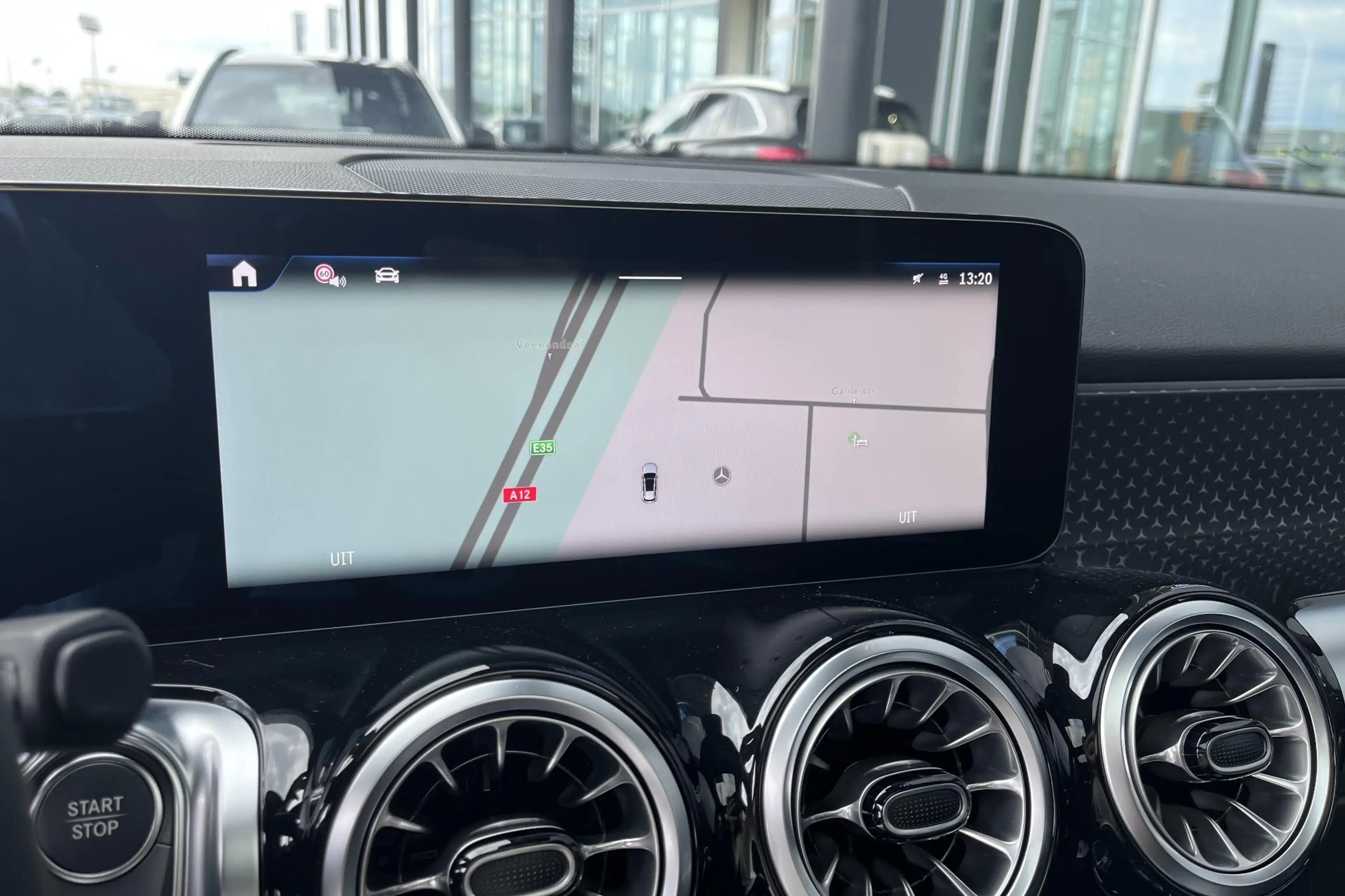 Mercedes-Benz EQB 250 EQB 250+ Business Solution Luxury | Winterpakket | — photo 9