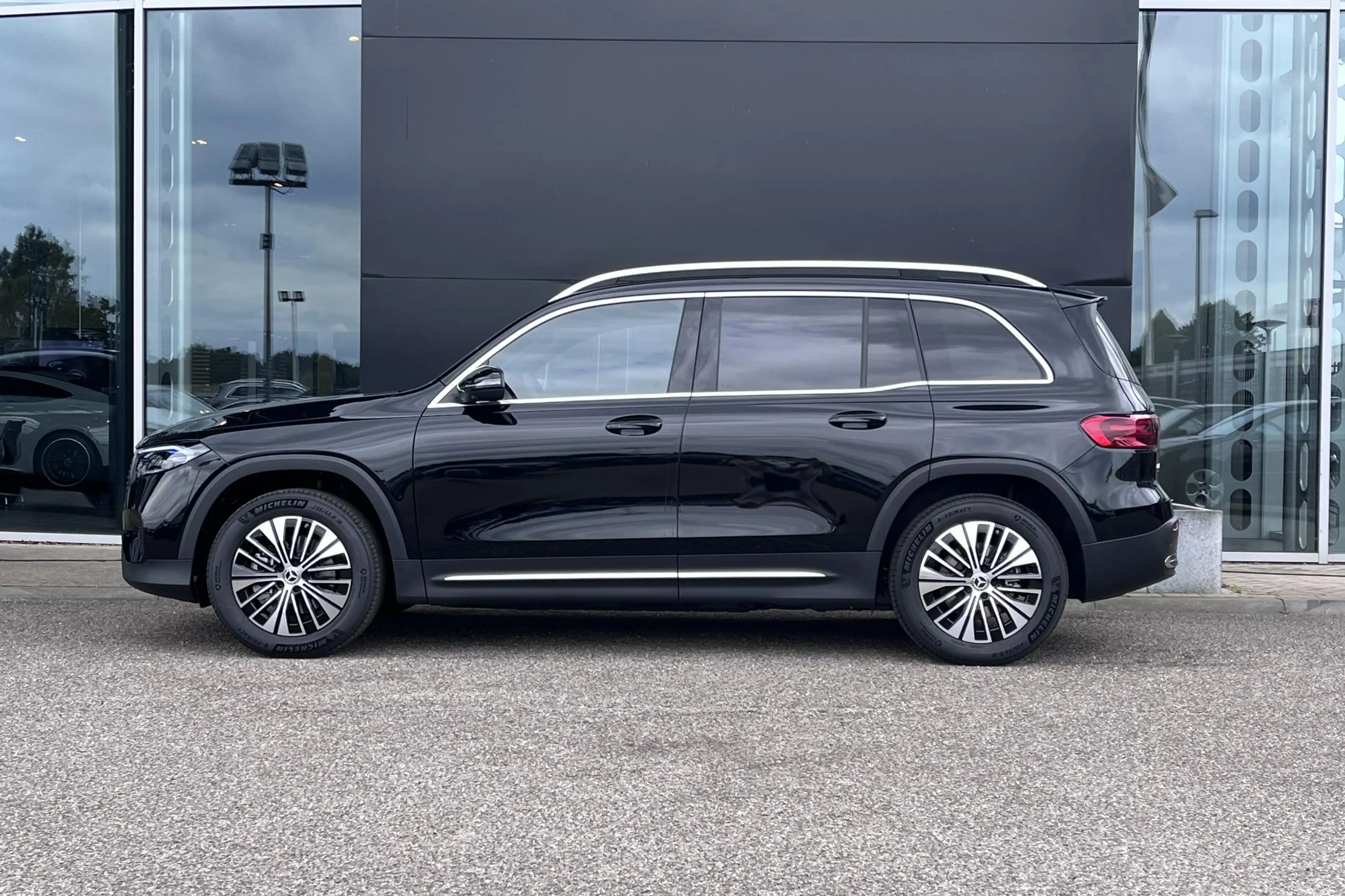 Mercedes-Benz EQB 250 EQB 250+ Business Solution Luxury | Winterpakket | — photo 7