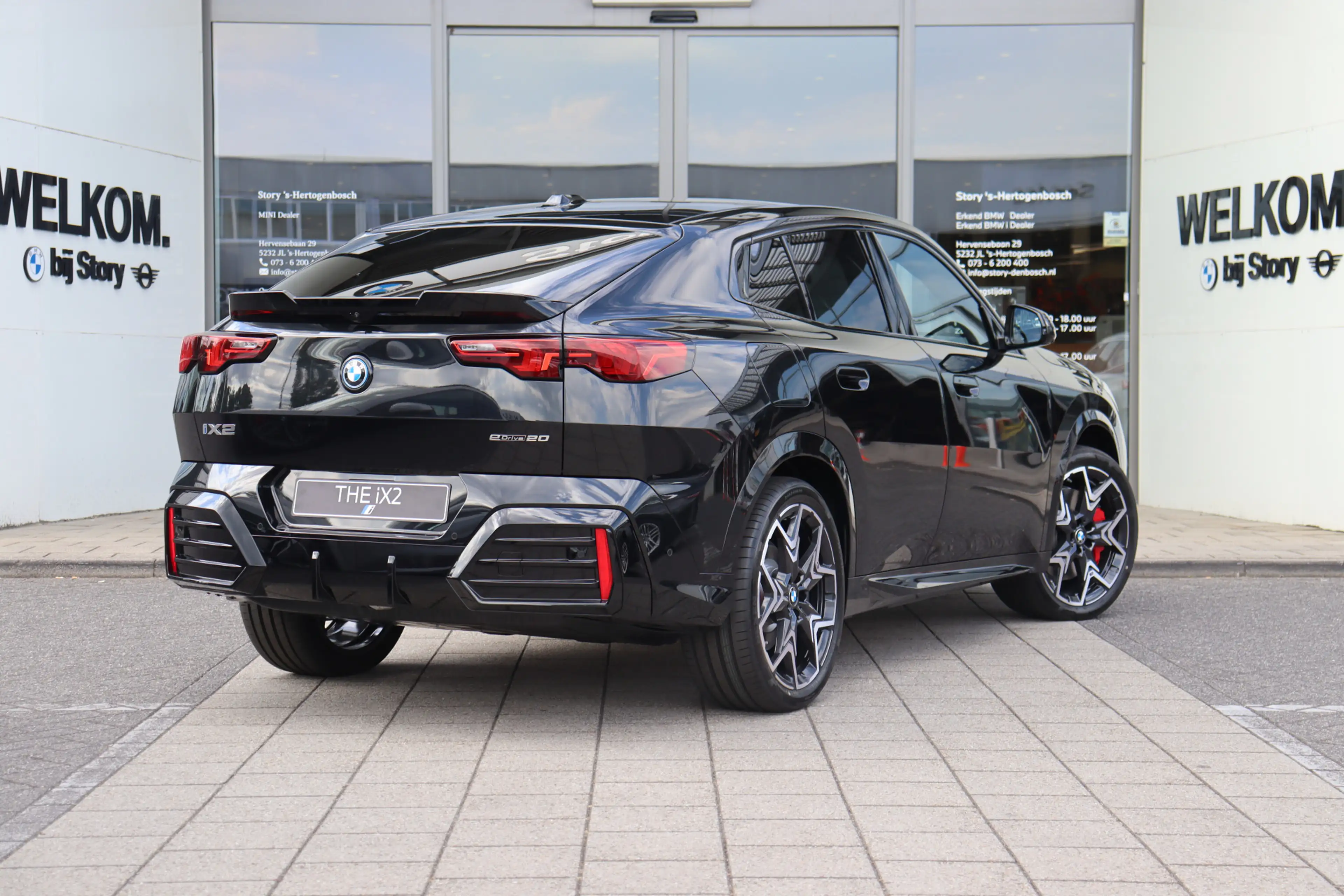 BMW iX2 eDrive20 M Sport / Panoramadak / Trekhaak / Sports — photo 7