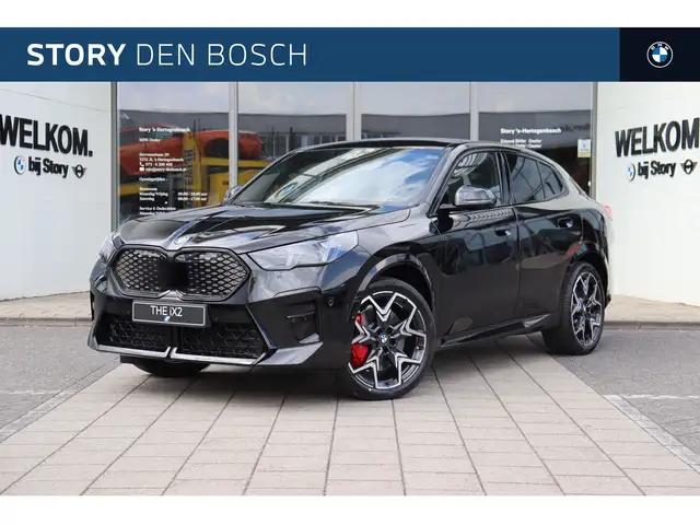 BMW iX2 eDrive20 M Sport / Panoramadak / Trekhaak / Sports