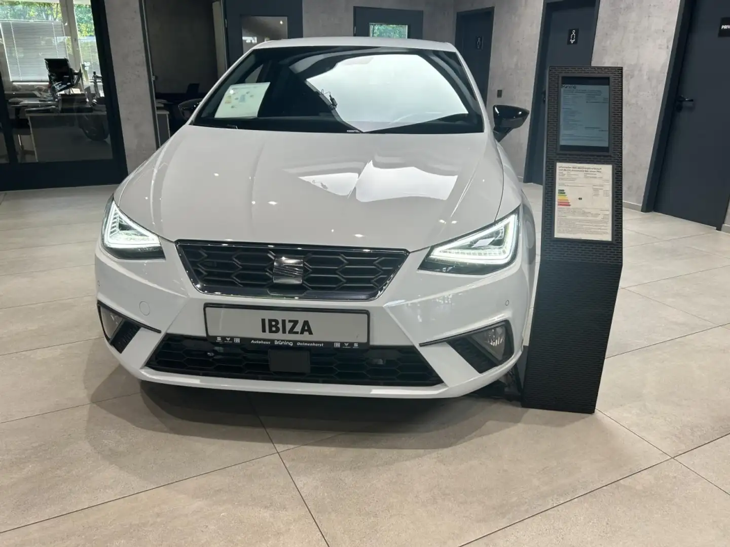 SEAT Ibiza FR 1.0 TSI /Einparkhilfe /Sitzheizung Klima Weiß - 2