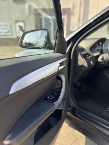 BMW X1 view 7