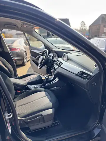 BMW X1 view 11