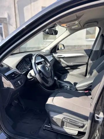 BMW X1 view 8