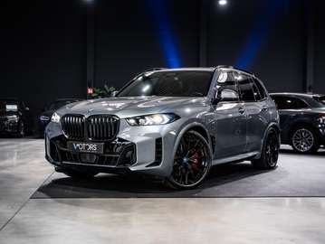 X5 xDrive50e - M-pack - Pano - trekhaak - HUD -