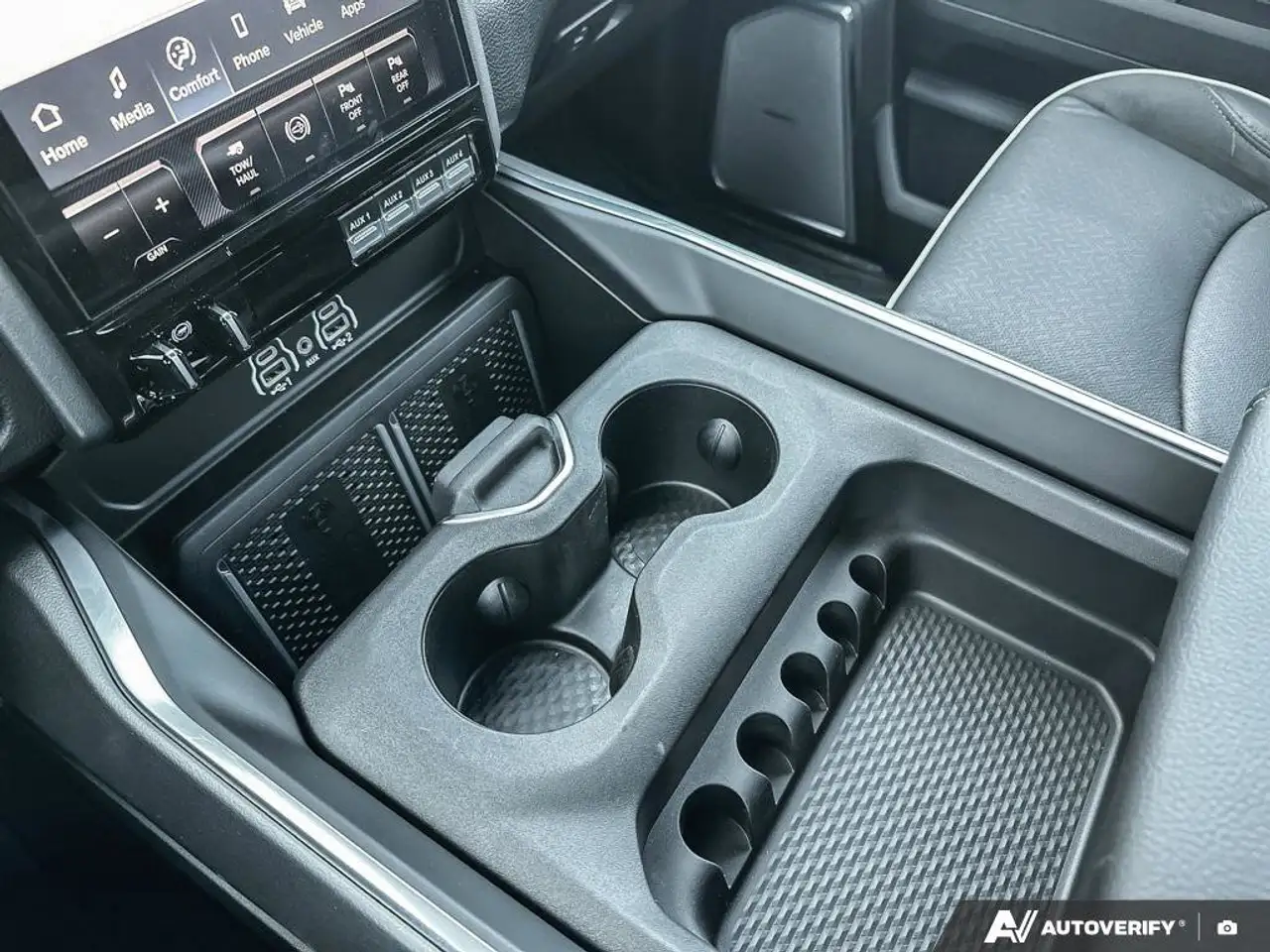 RAM 2500 снимка RAM 2500