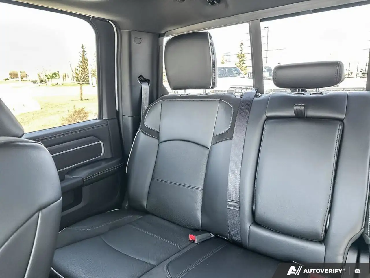 RAM 2500 снимка RAM 2500