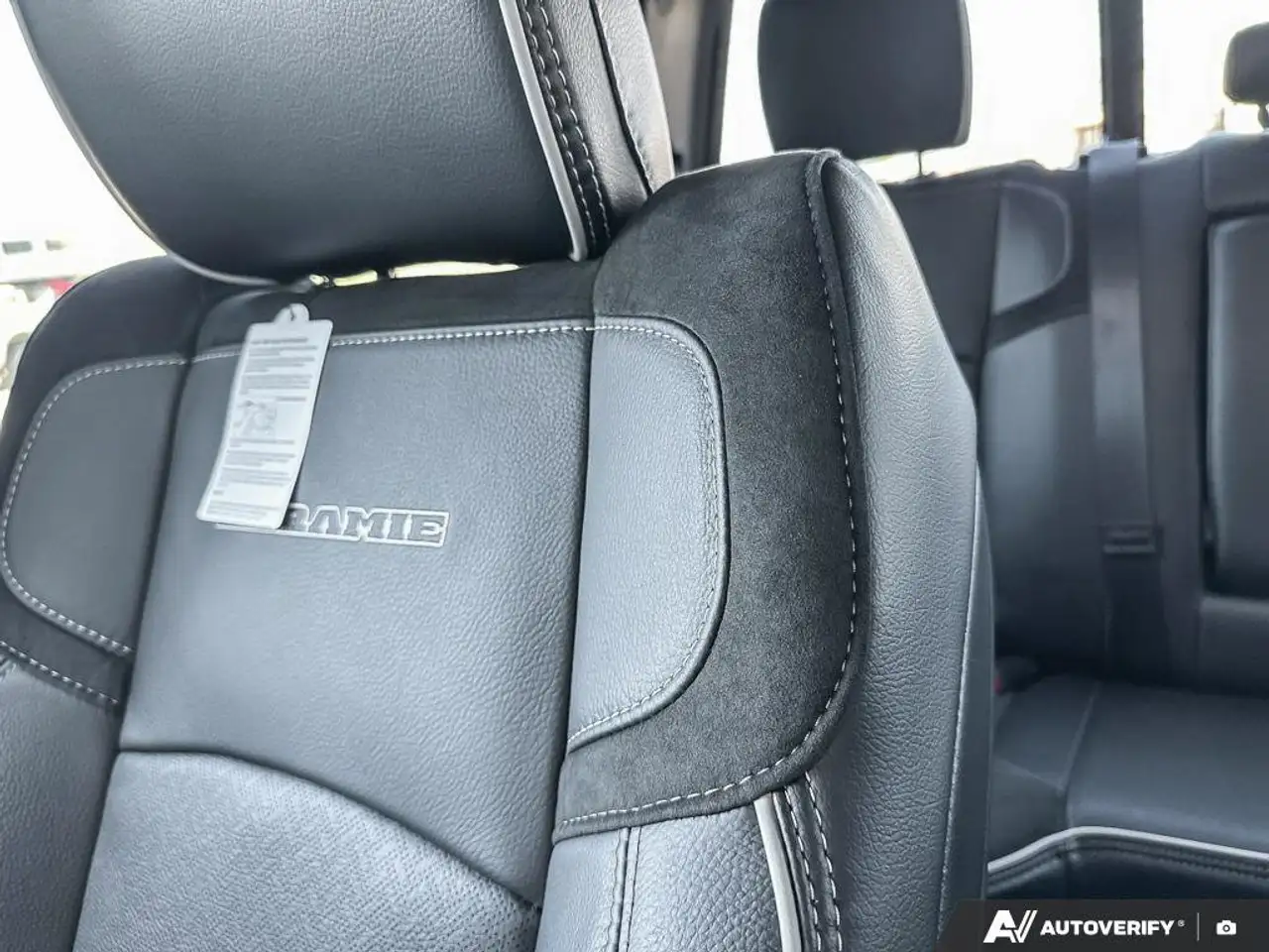 RAM 2500 снимка RAM 2500