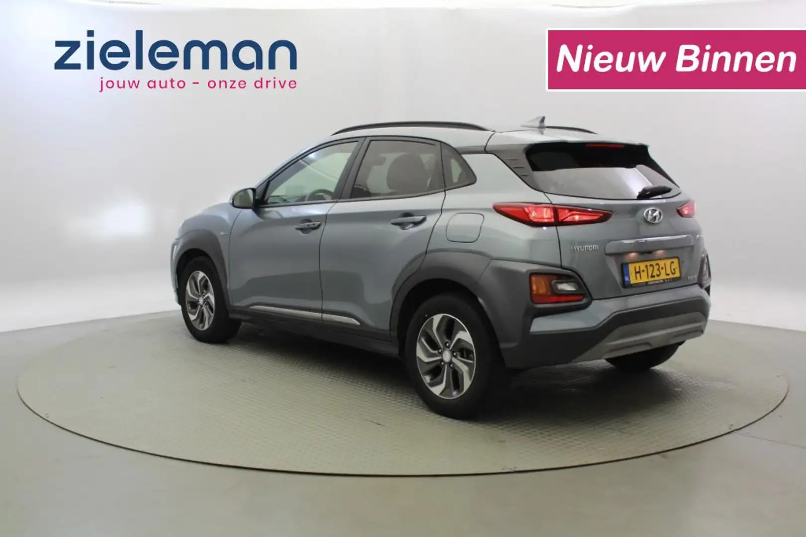 Hyundai KONA 1.6 GDI HEV Fashion - Carplay, Camera Grijs - 2