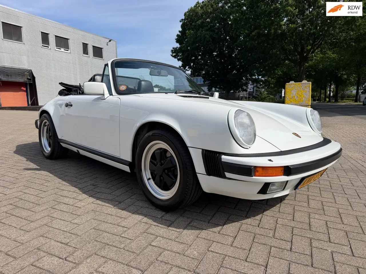 Porsche 911 3.2 Carrera cabriolet G50 1987 japan import, 88.12, foto 1