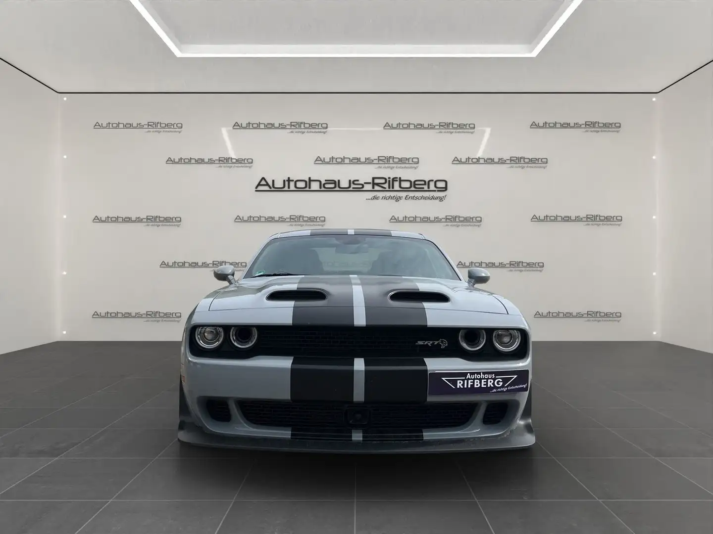 Dodge Challenger SRT Hellcat Grau - 2