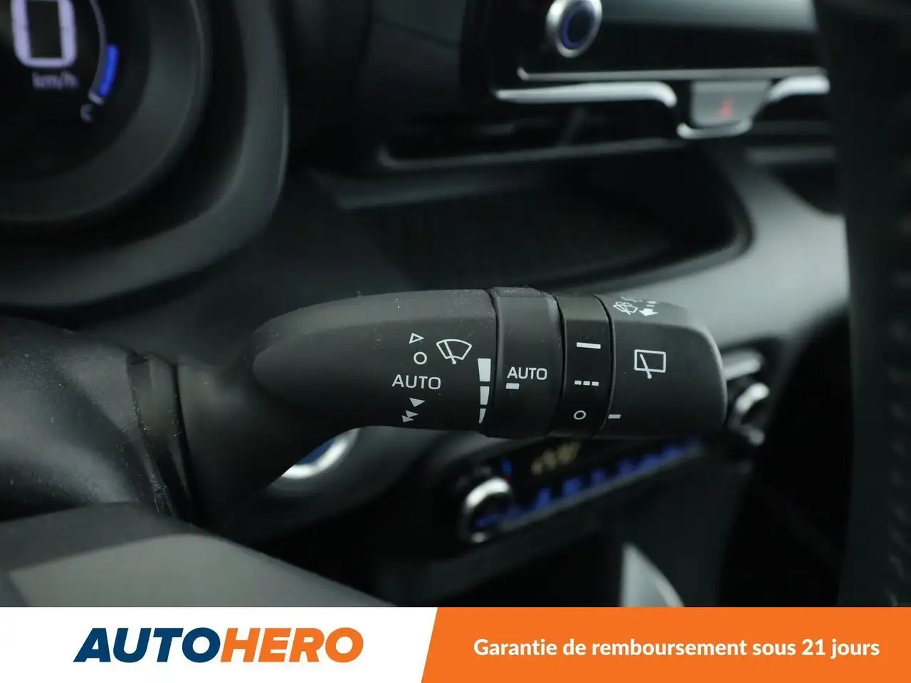 Toyota Yaris Yaris — photo 29