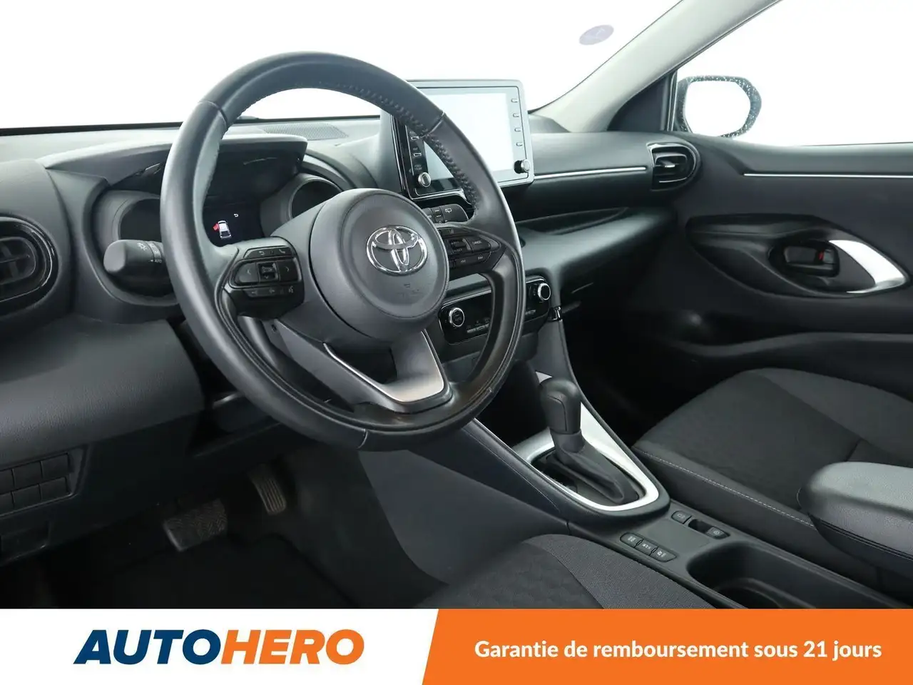Toyota Yaris Yaris — photo 11