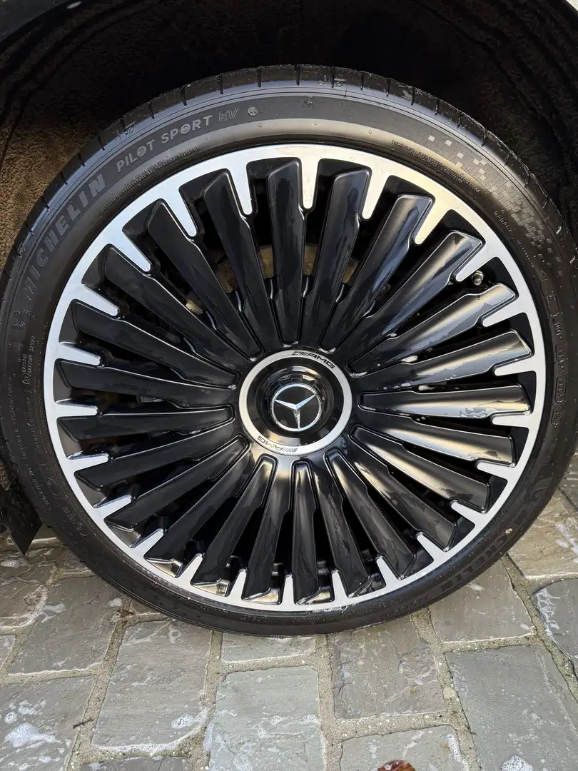 Mercedes-Benz EQE 43 AMG 43.  SUV Noir - 2