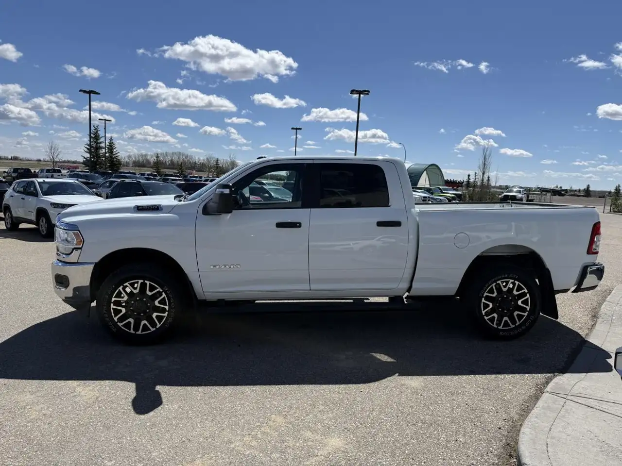 RAM 2500 снимка RAM 2500