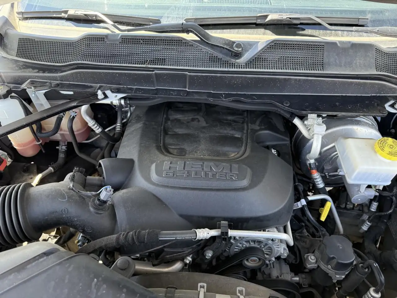 RAM 2500 снимка RAM 2500