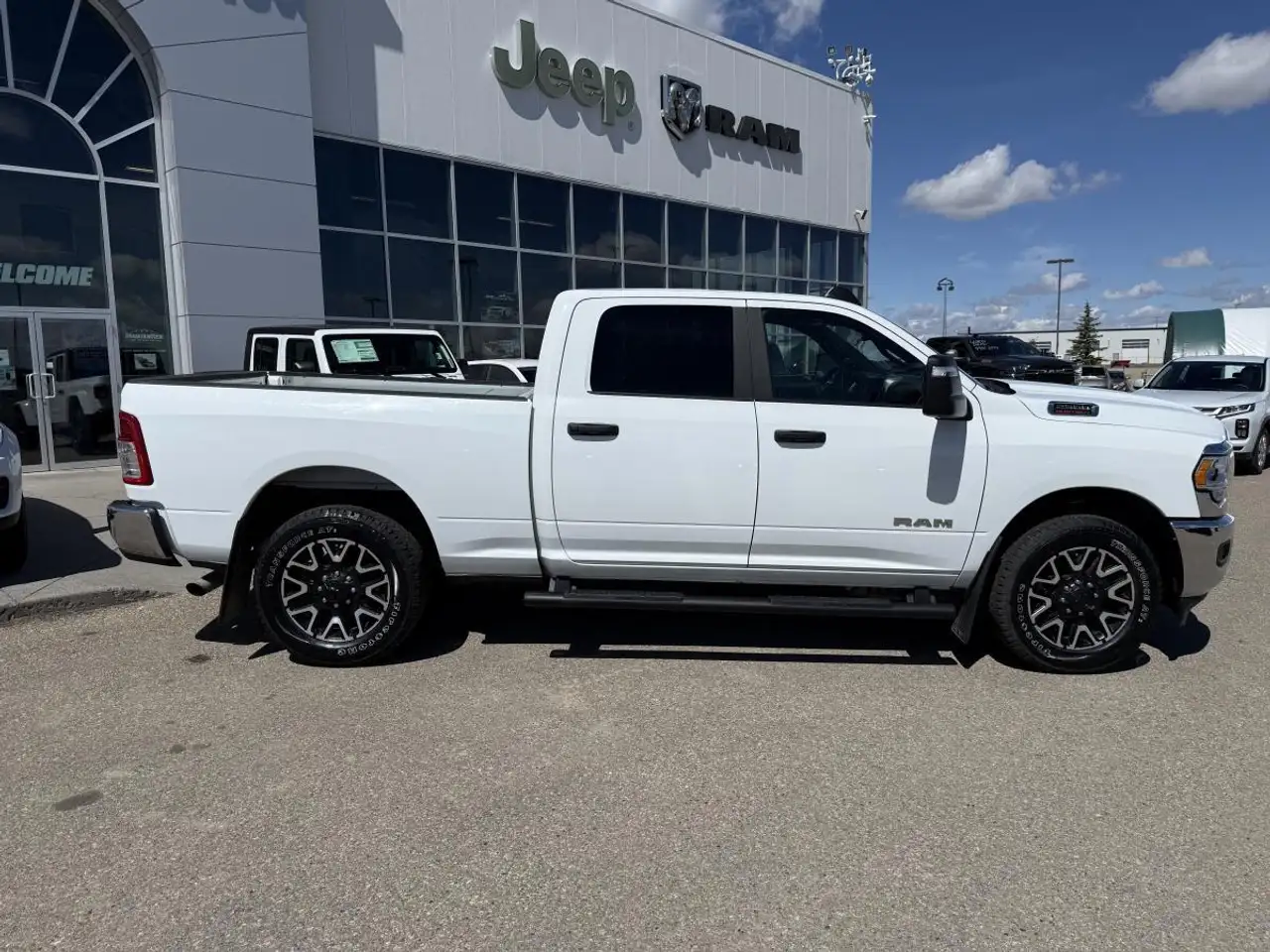 RAM 2500 снимка RAM 2500