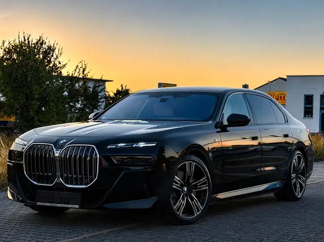 BMW i7 xDrive60 M Sport INDIVIDUAL*THEATER*CRISTAL*