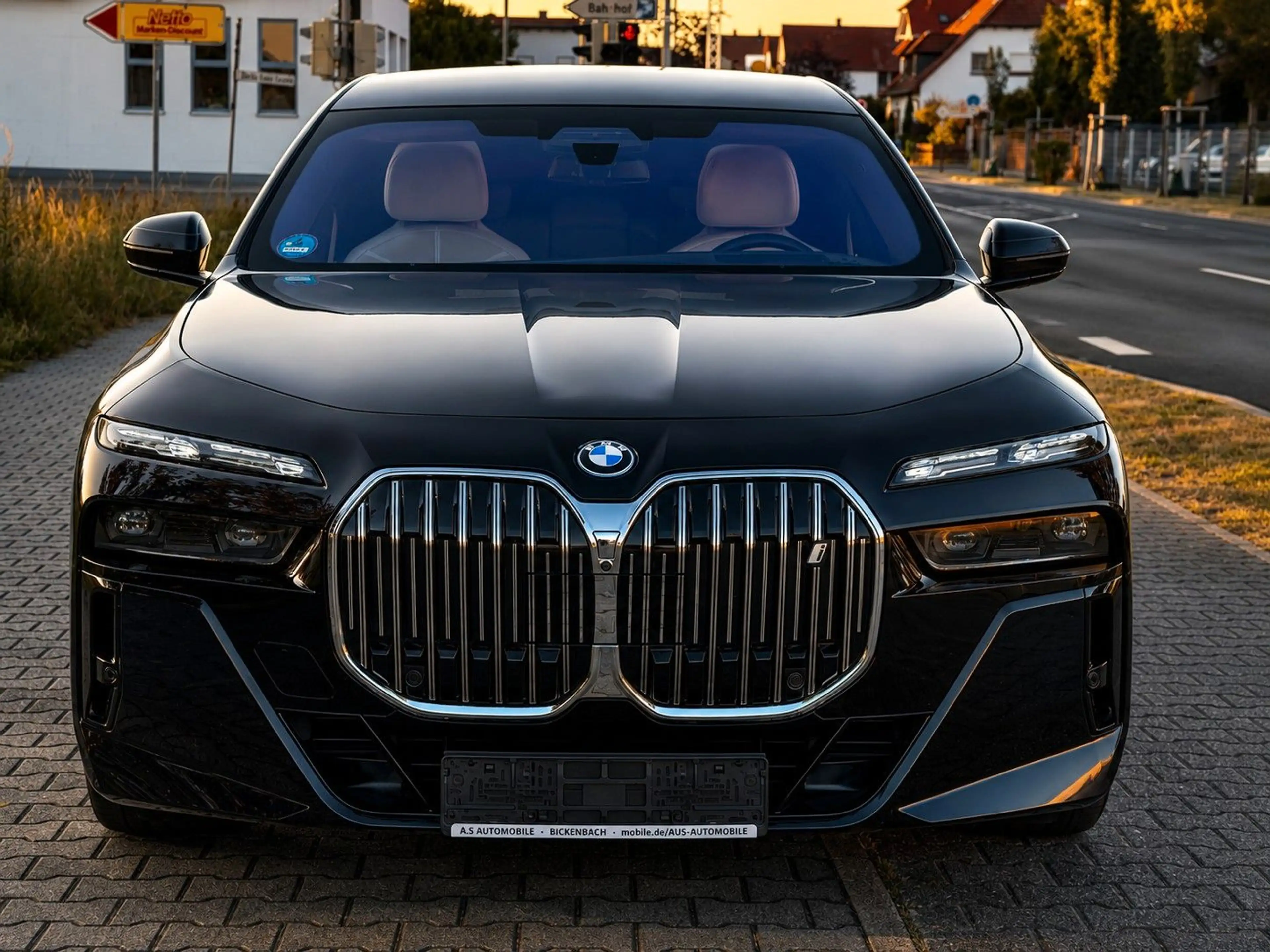 BMW i7 xDrive60 M Sport INDIVIDUAL*THEATER*CRISTAL* — photo 5