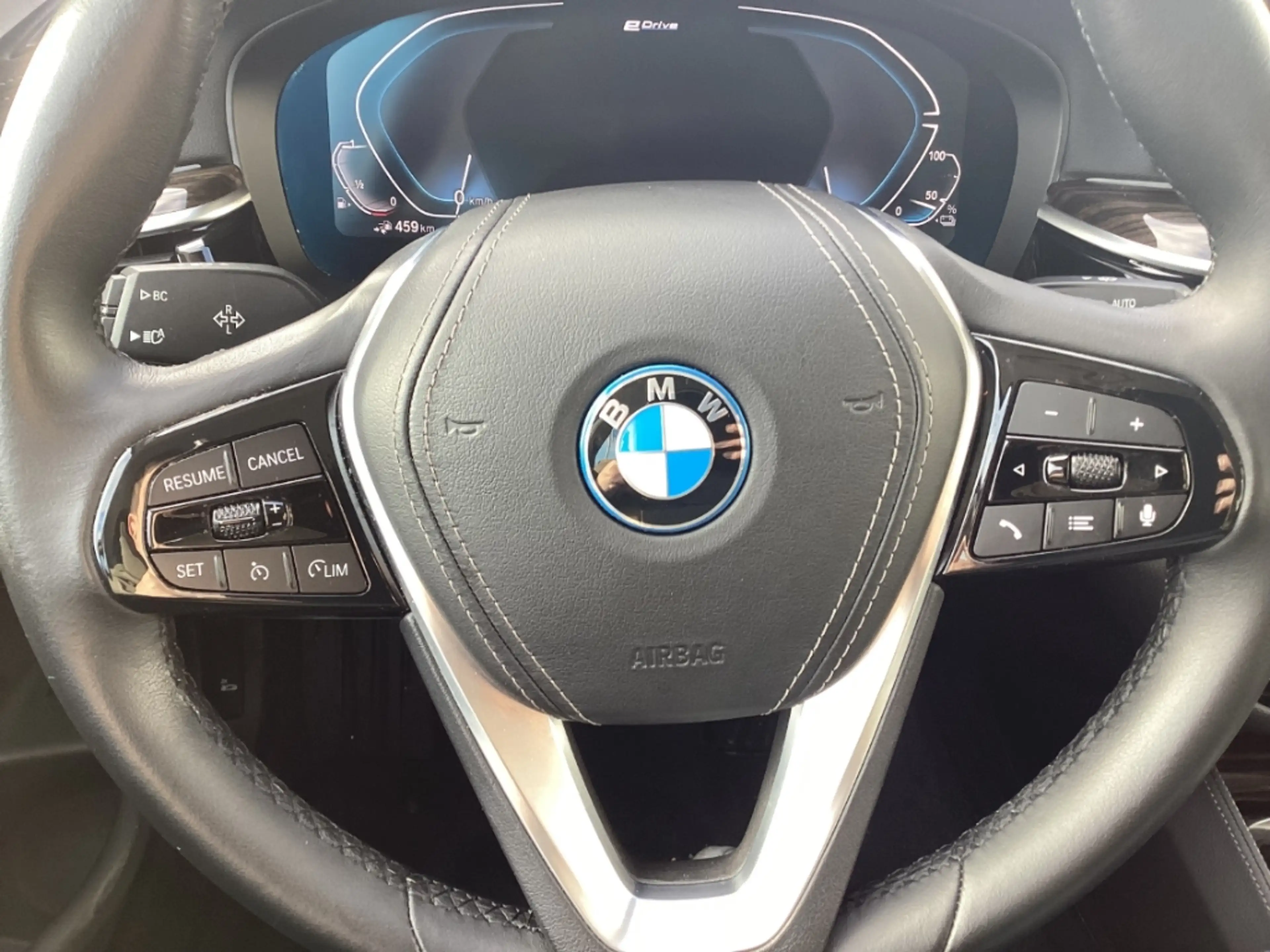 BMW 545 e xDrive HUD Navi Leder Memory Sitze Soundsystem L — photo 9