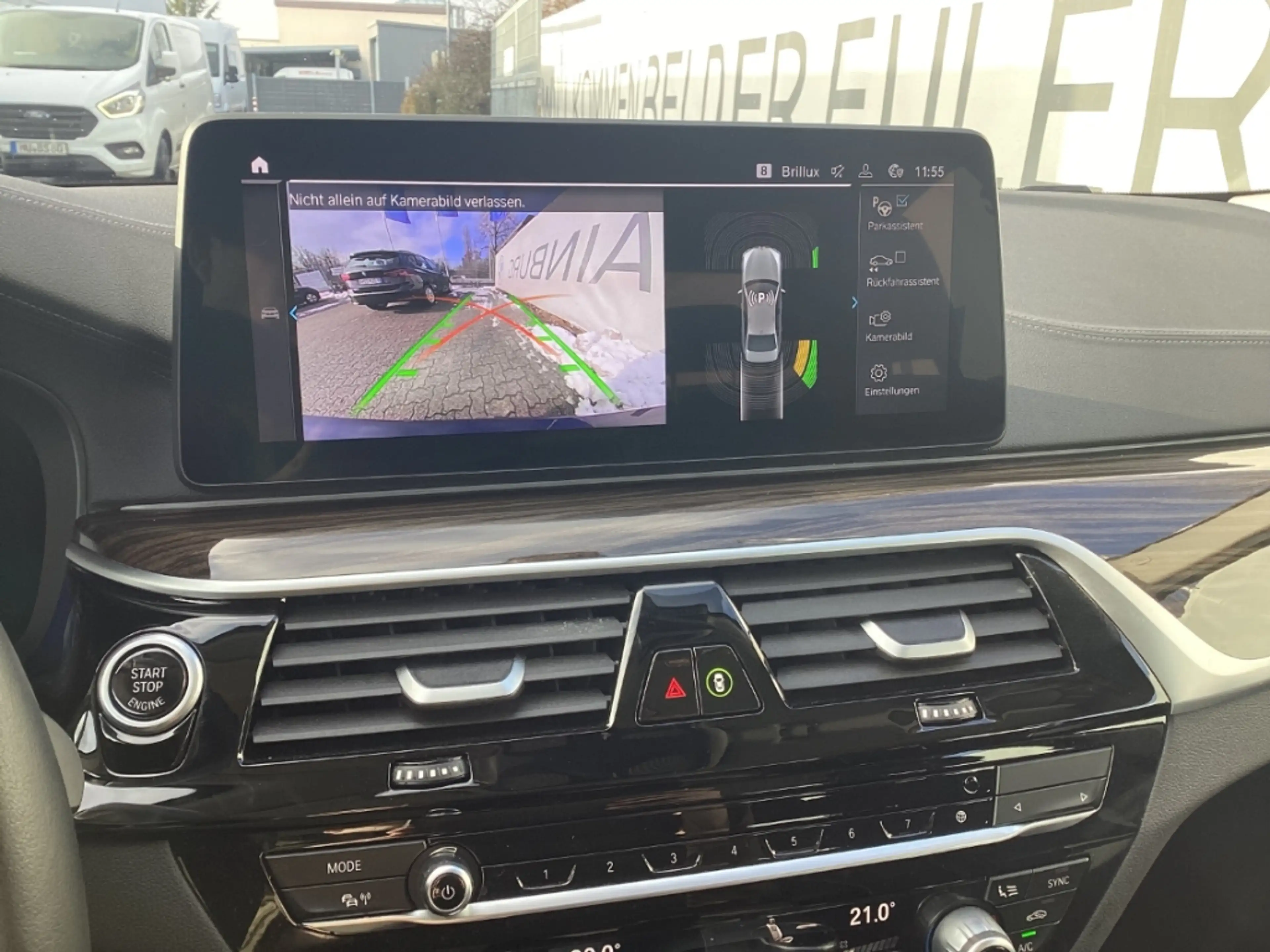 BMW 545 e xDrive HUD Navi Leder Memory Sitze Soundsystem L — photo 10