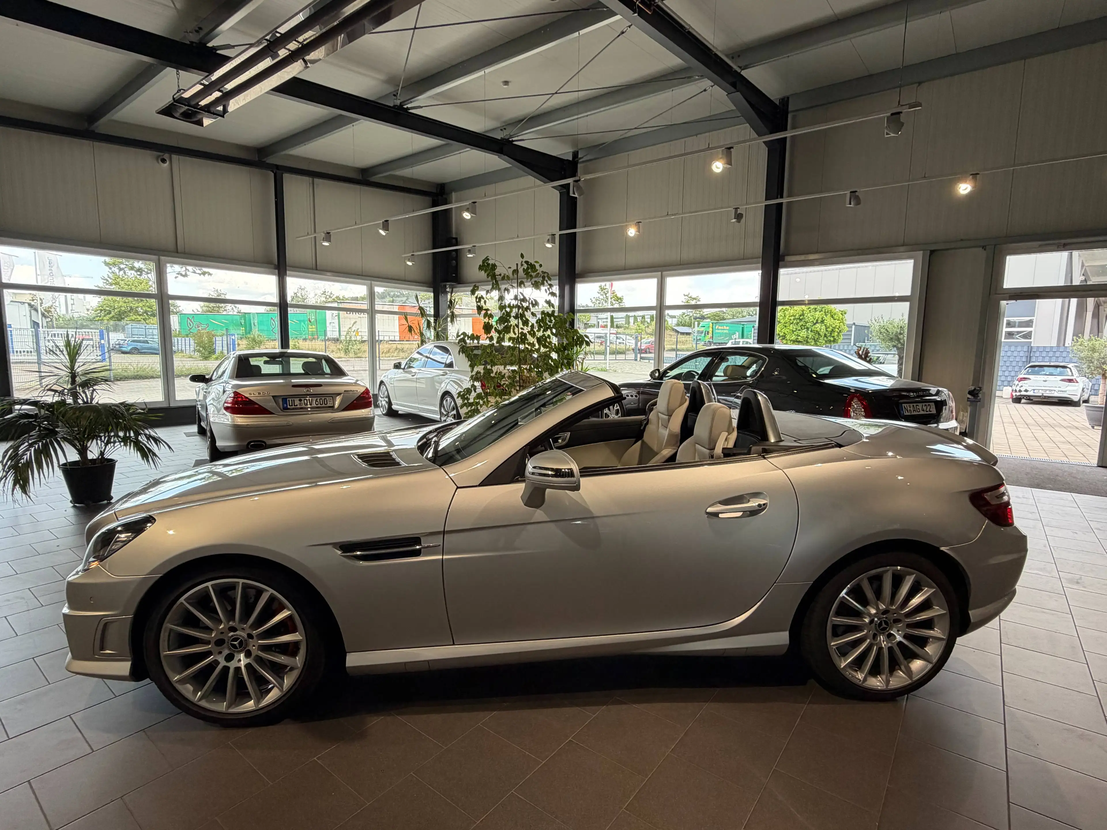 Mercedes-Benz SLK 350 SLK-Klasse (BlueEFFICIENCY) 7G-TRONIC