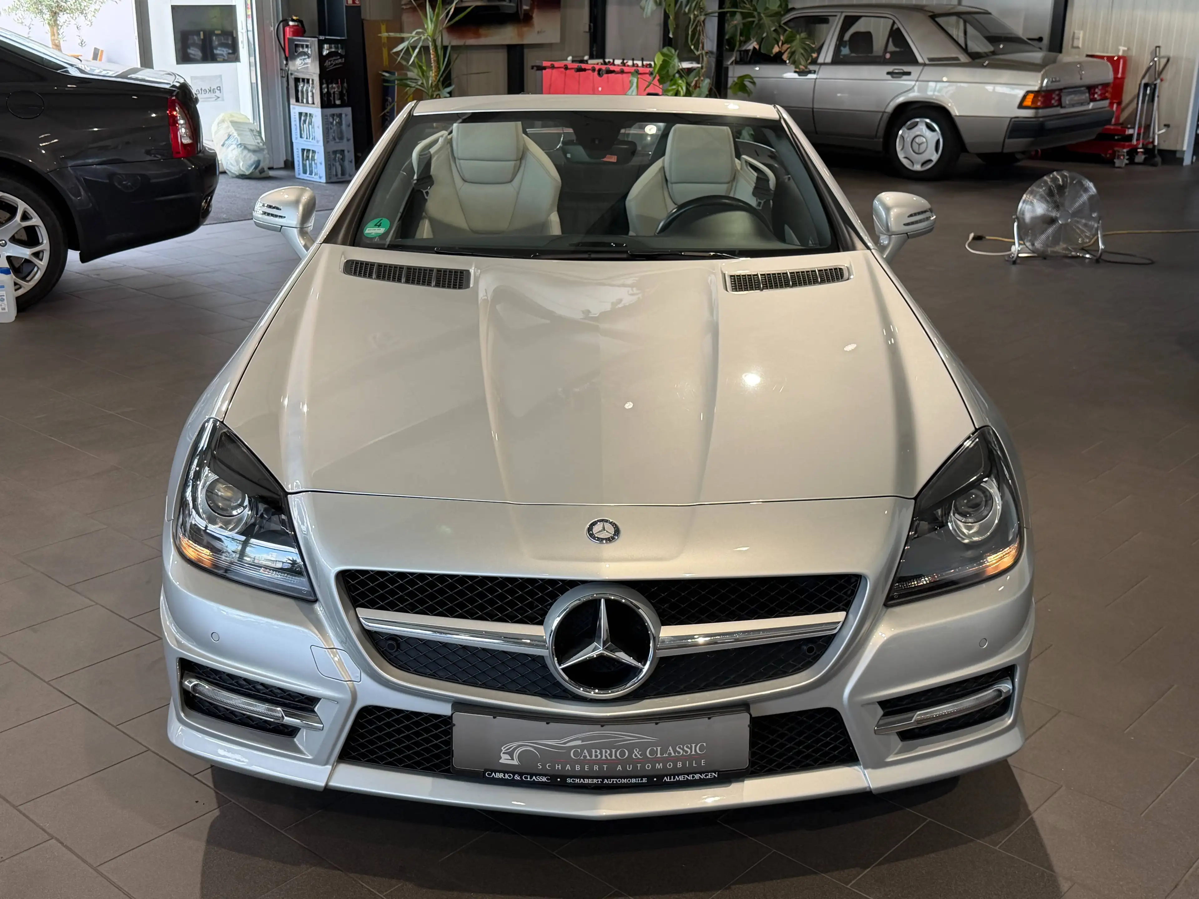 Mercedes-Benz SLK 350 SLK-Klasse (BlueEFFICIENCY) 7G-TRONIC — photo 12