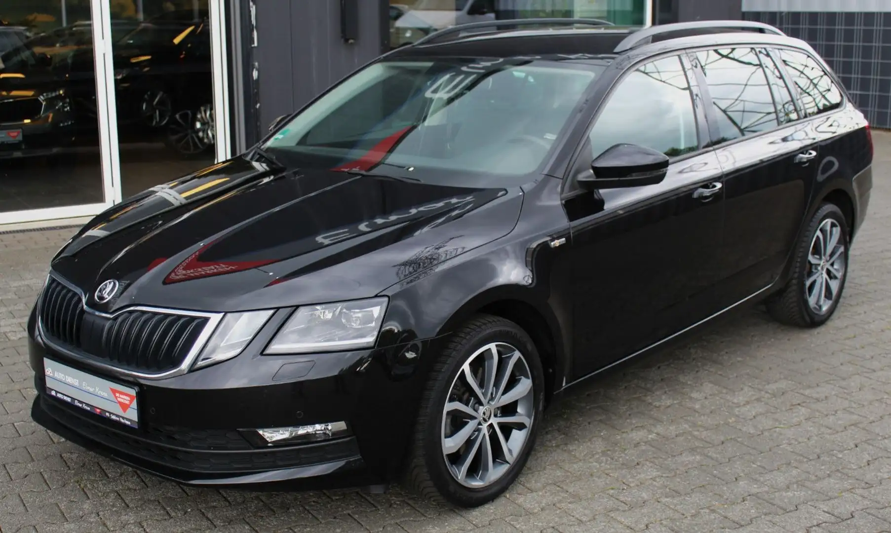 Skoda Octavia Combi Soleil, 1,5TSI,110KW/150PS,DSG Zwart - 1