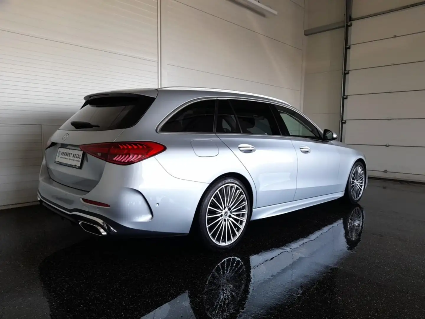 Mercedes-Benz C 220 d Kombi AMG-LINE Aut. *LED HIGH PERFORMANCE / AHV & 360° KAMERA / MBUX AR / MEMORY SPORTSITZE / NAVI / E-KLAPPE* Grau - 2