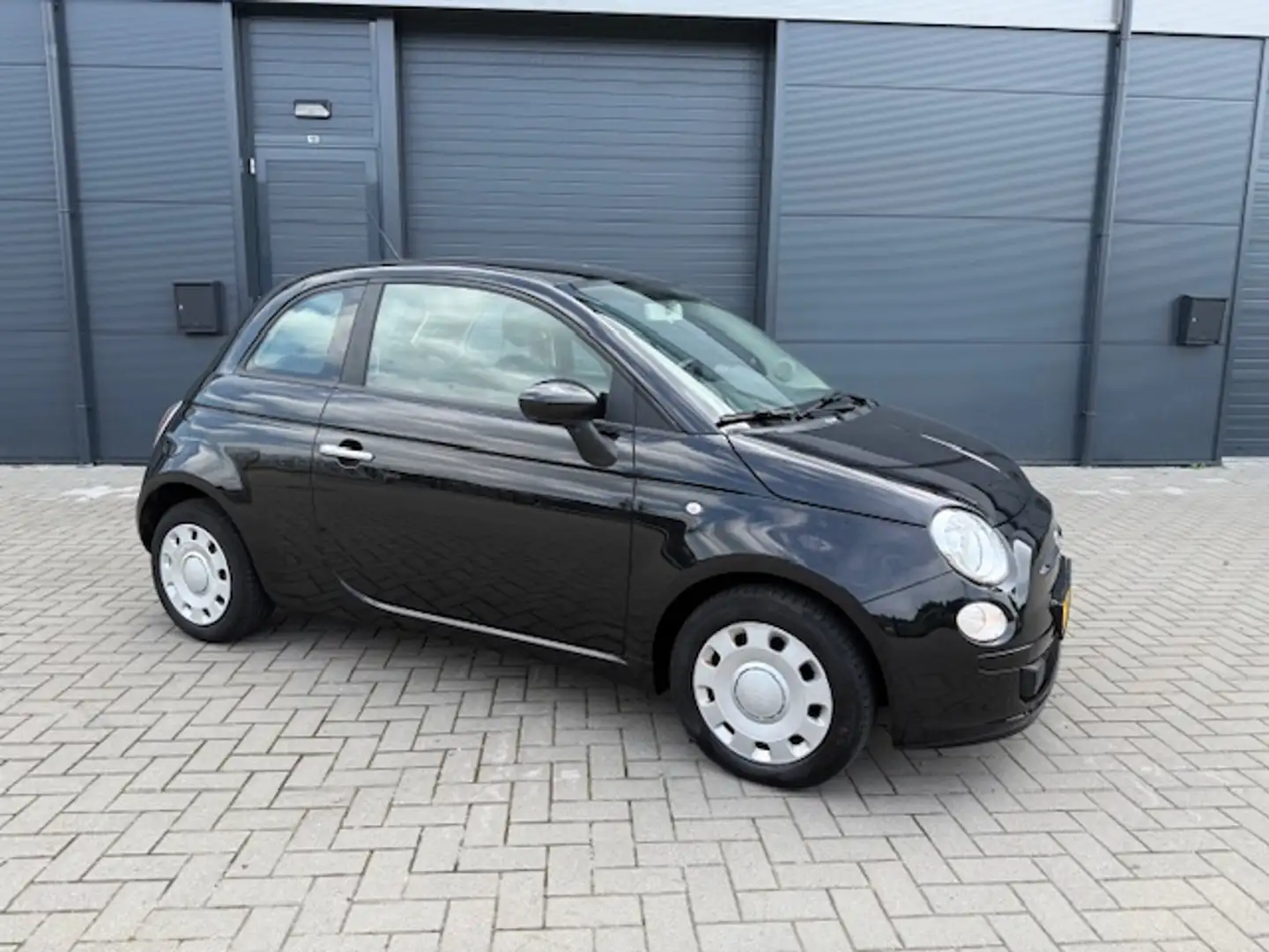 Fiat 500 1.2 Pop Airco / Automaat / Nieuwe Apk ! Zwart - 2