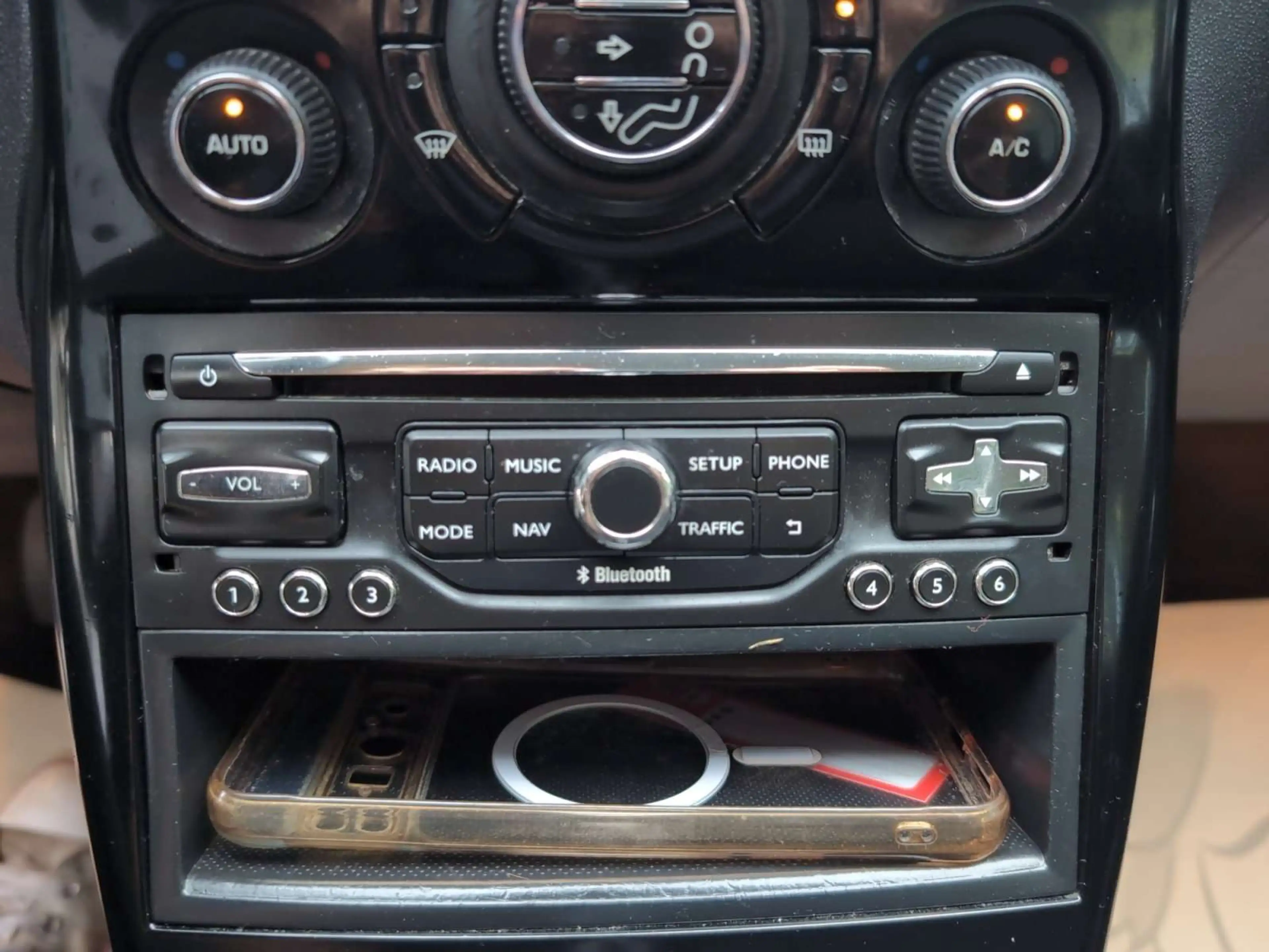 Citroen C3 Picasso 1.6HDi 90cv gris 03/15 Airco GPS Caméra Cruise — photo 13