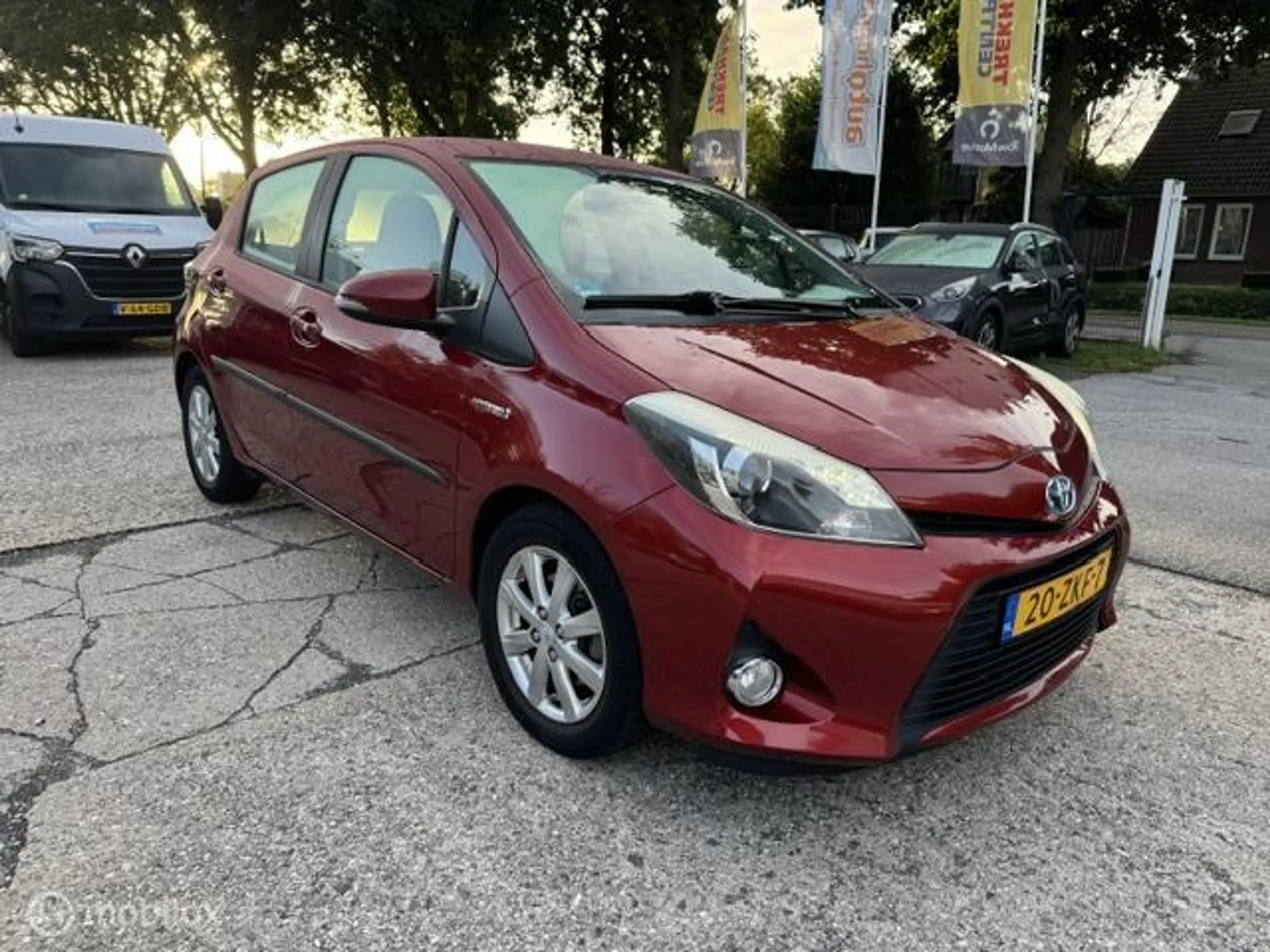 Toyota Yaris 1.5 Full Hybrid Org.NL Auto+Dealer OH! — photo 11