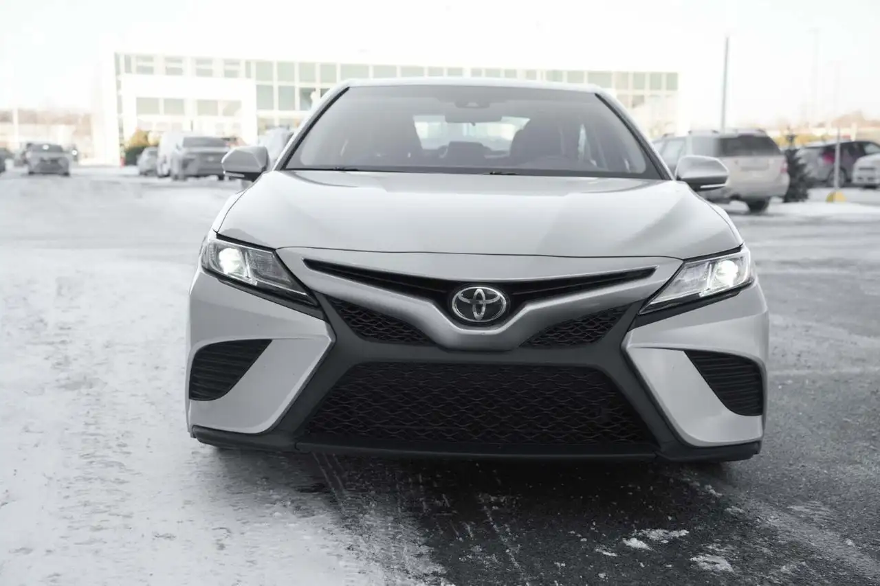 Toyota Camry снимка Toyota Camry