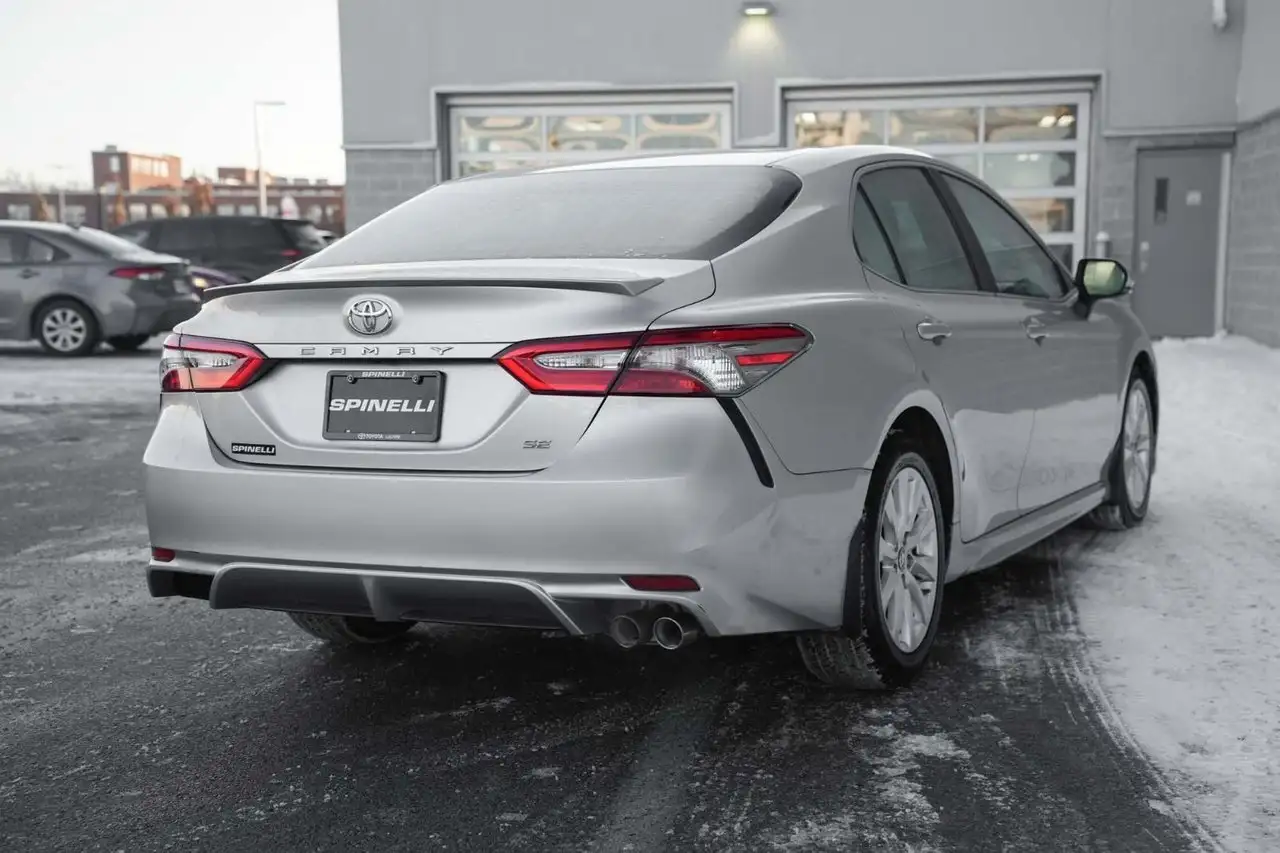 Toyota Camry снимка Toyota Camry