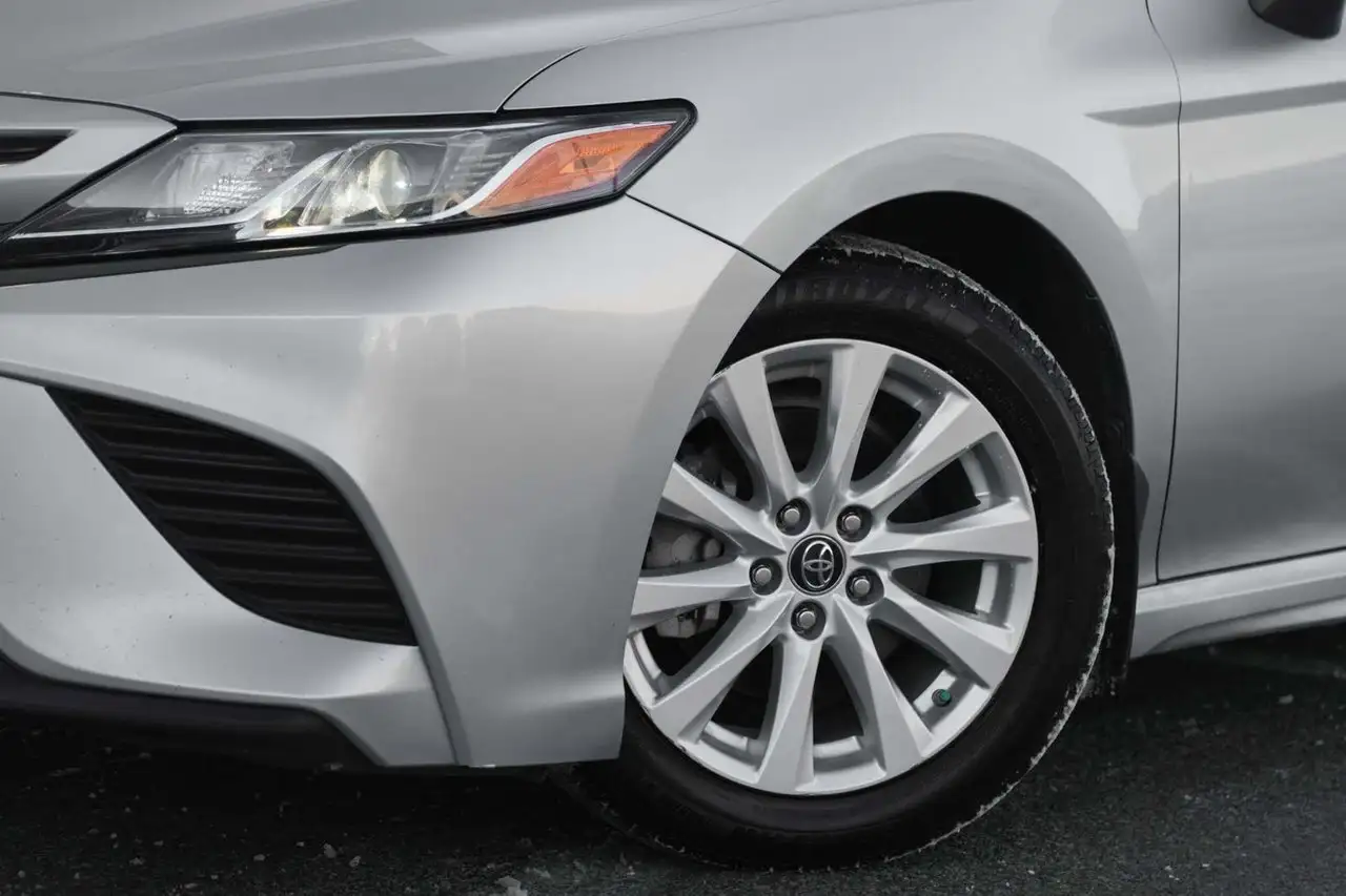 Toyota Camry снимка Toyota Camry