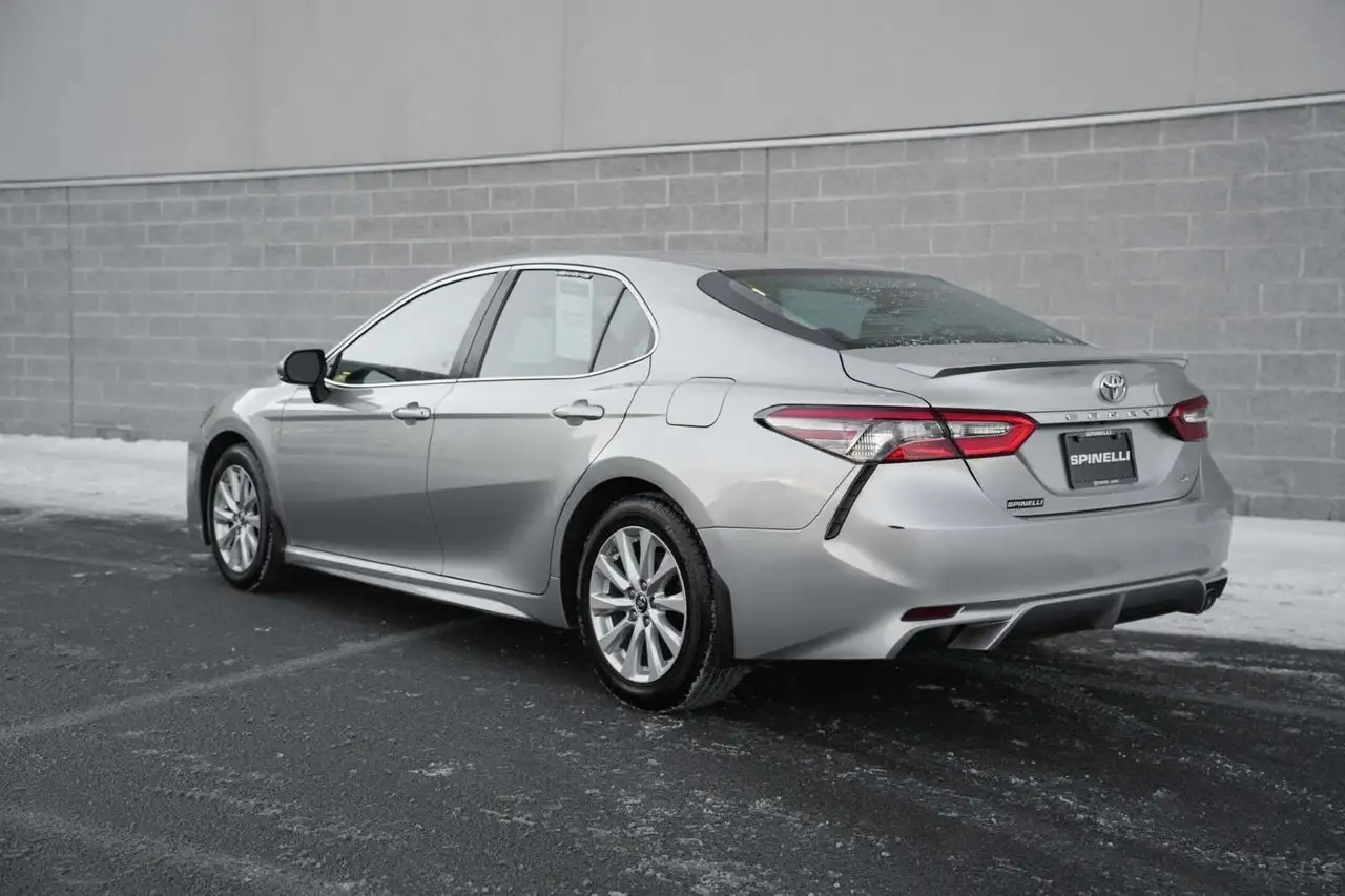 Toyota Camry снимка Toyota Camry