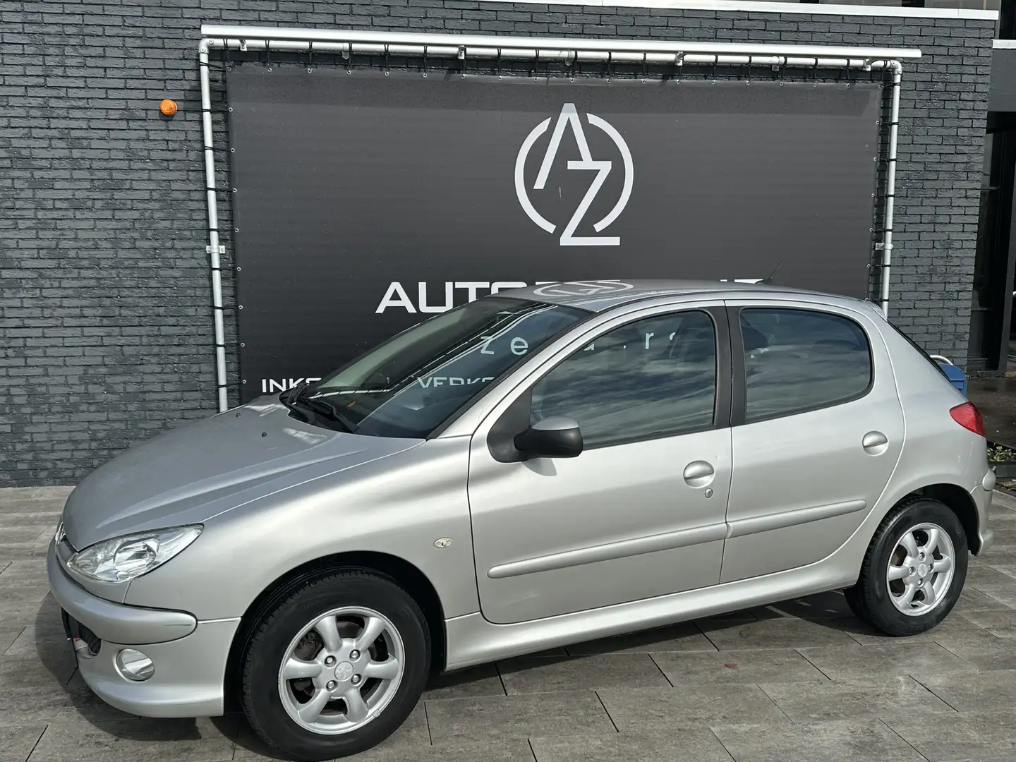 Peugeot 206 1.4 One-line *Airco* siva - 1